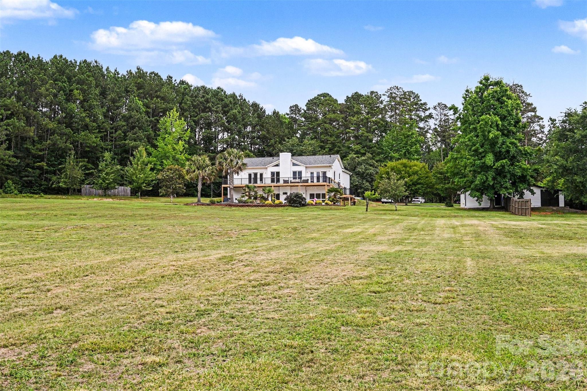 1380 Saddle Drive — York