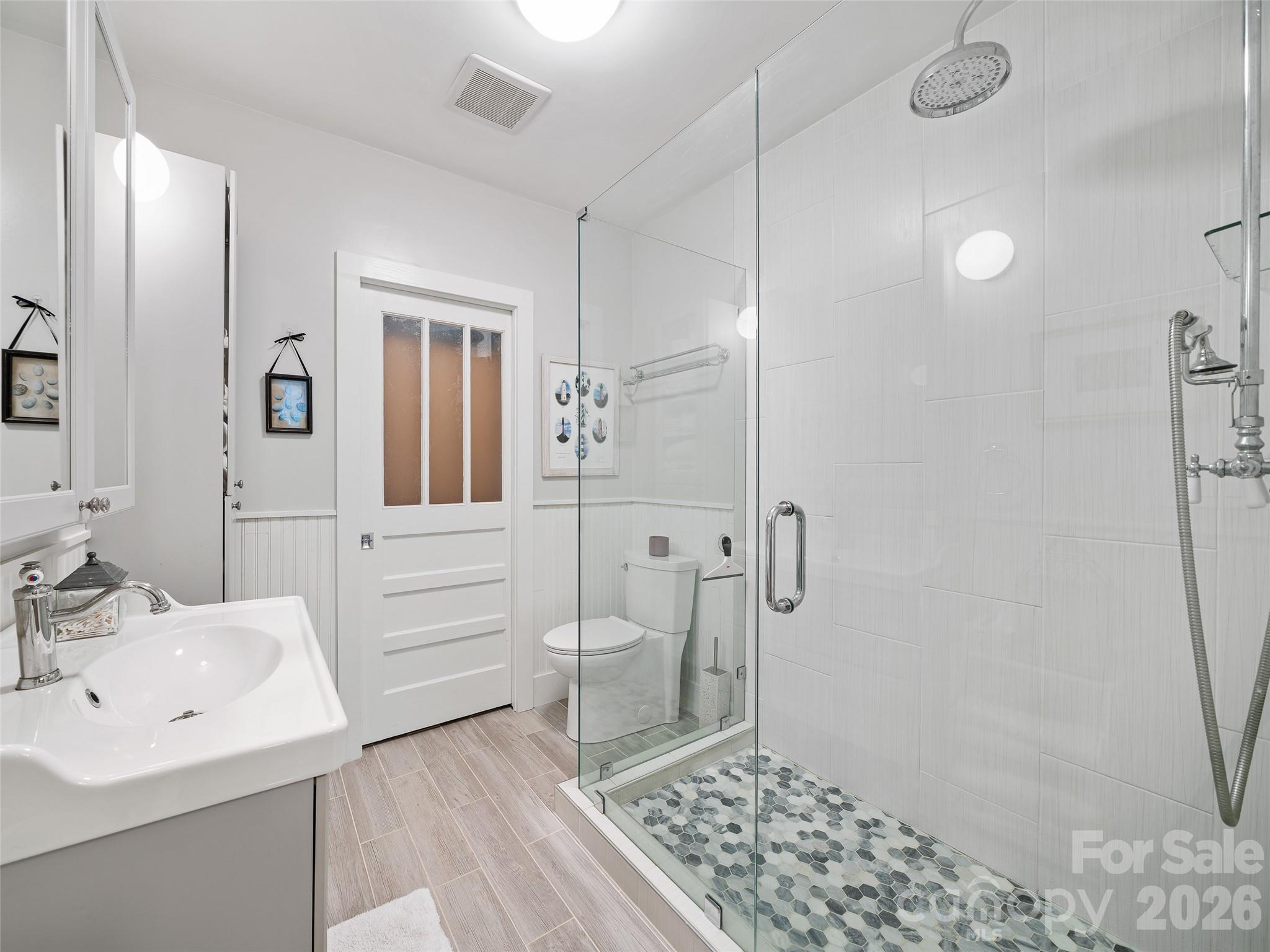 44 Hemlock Avenue — Spruce Pine