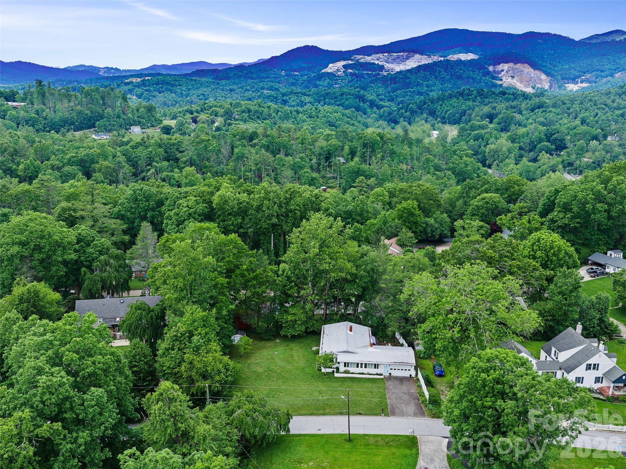 44 Hemlock Avenue — Spruce Pine