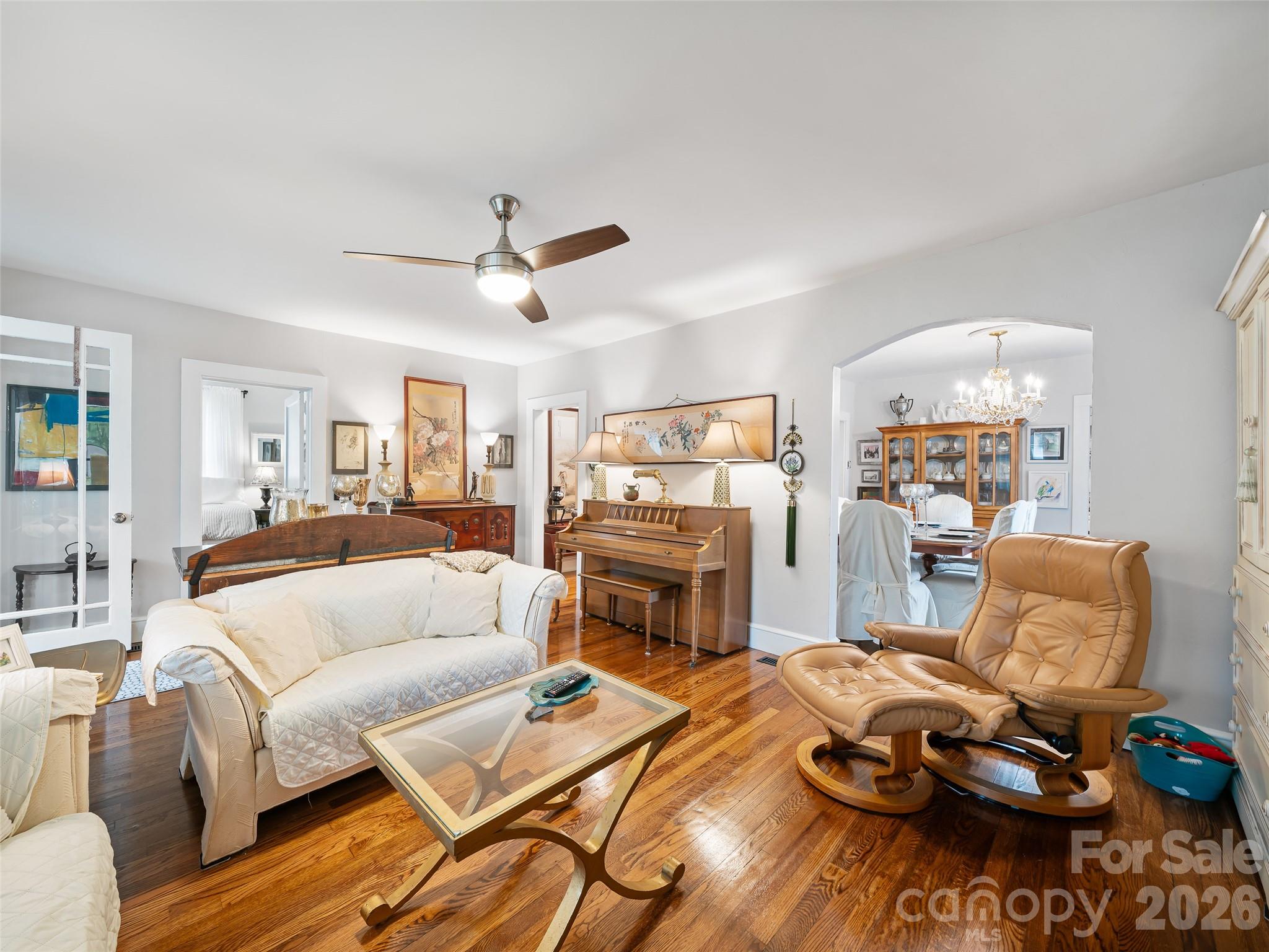 44 Hemlock Avenue — Spruce Pine