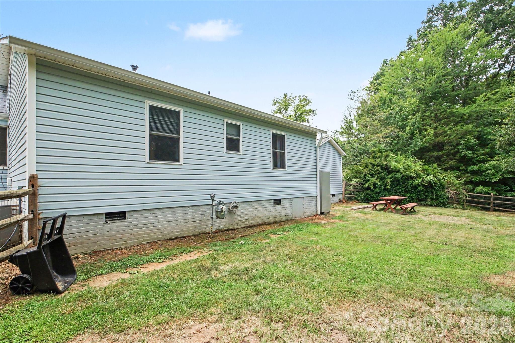 111 Cove Avenue — Mount Holly