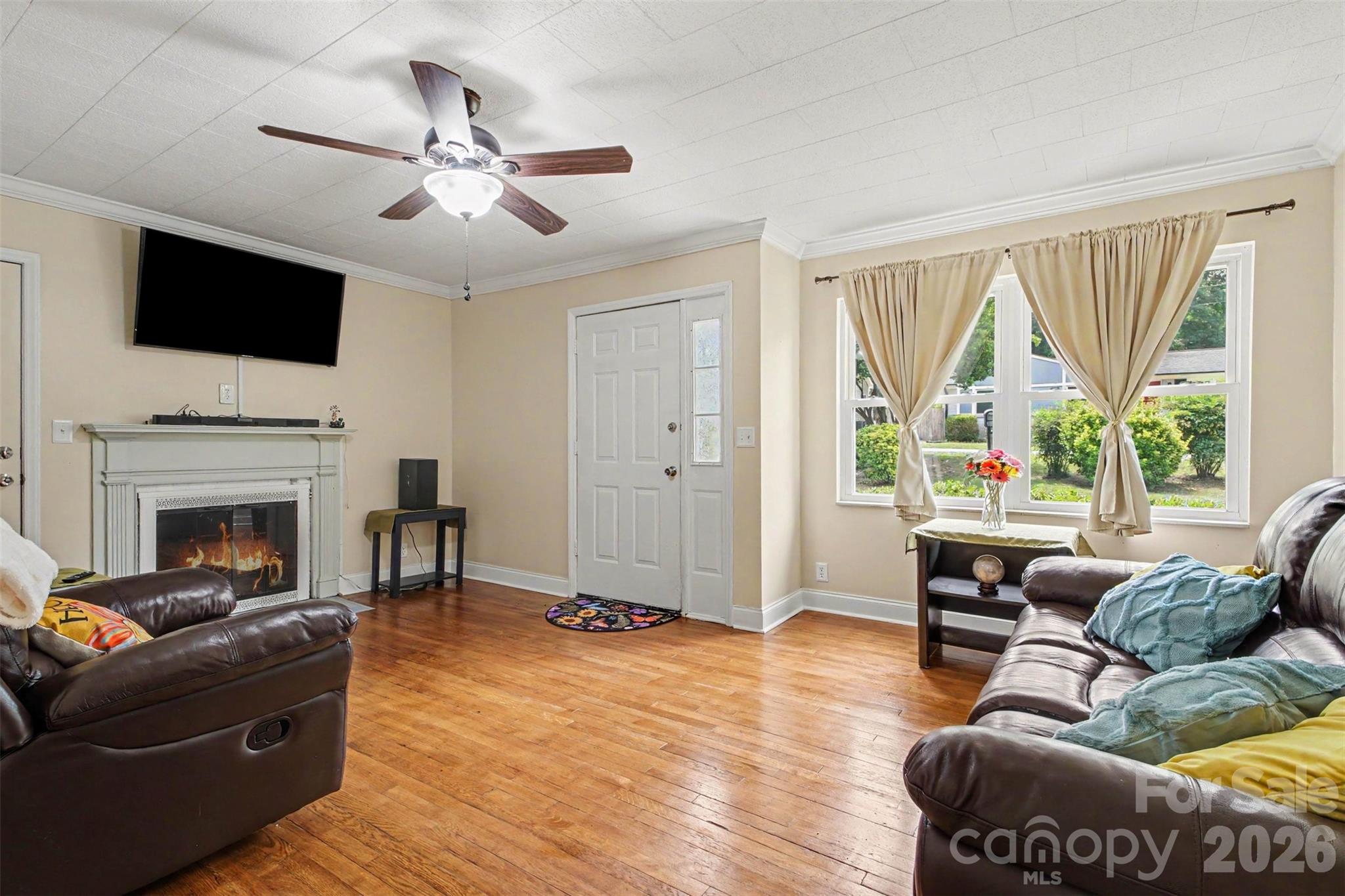 111 Cove Avenue — Mount Holly