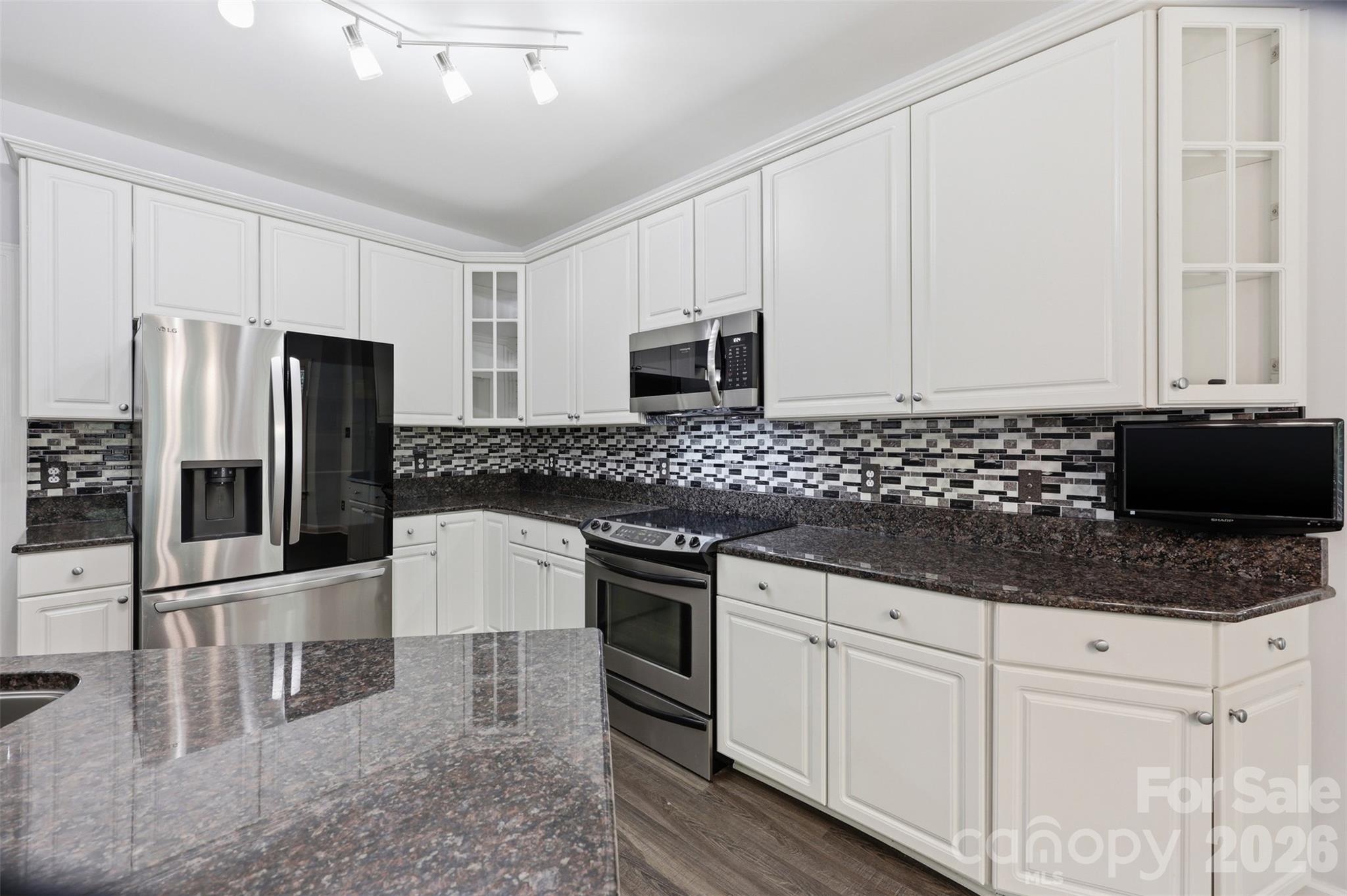 2230 Wedgewood Drive — Matthews