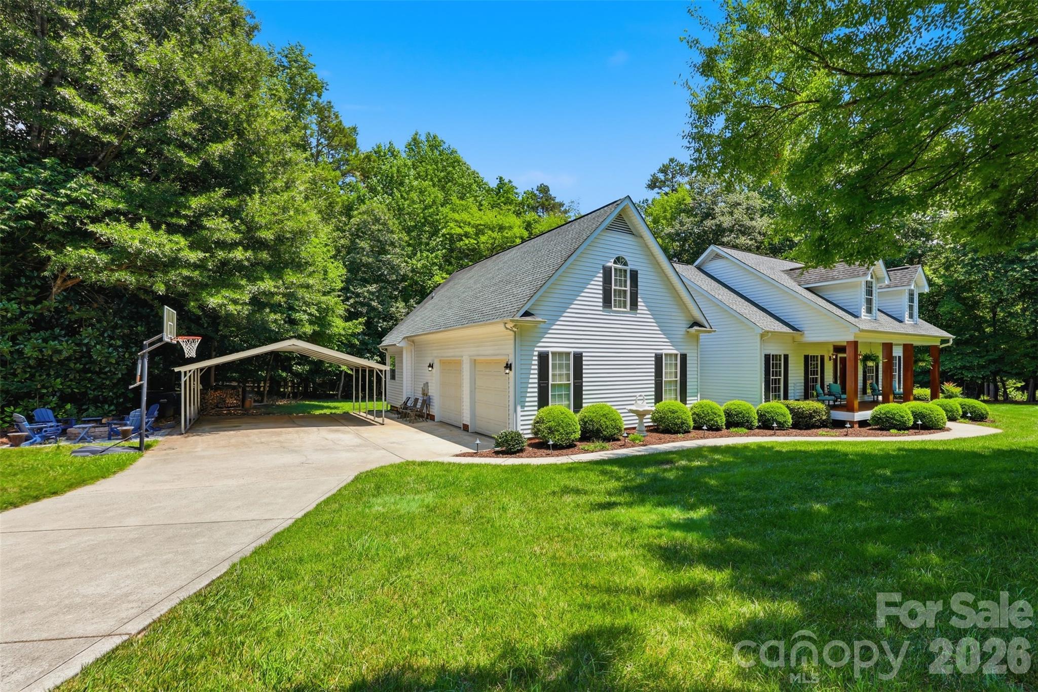 2230 Wedgewood Drive — Matthews