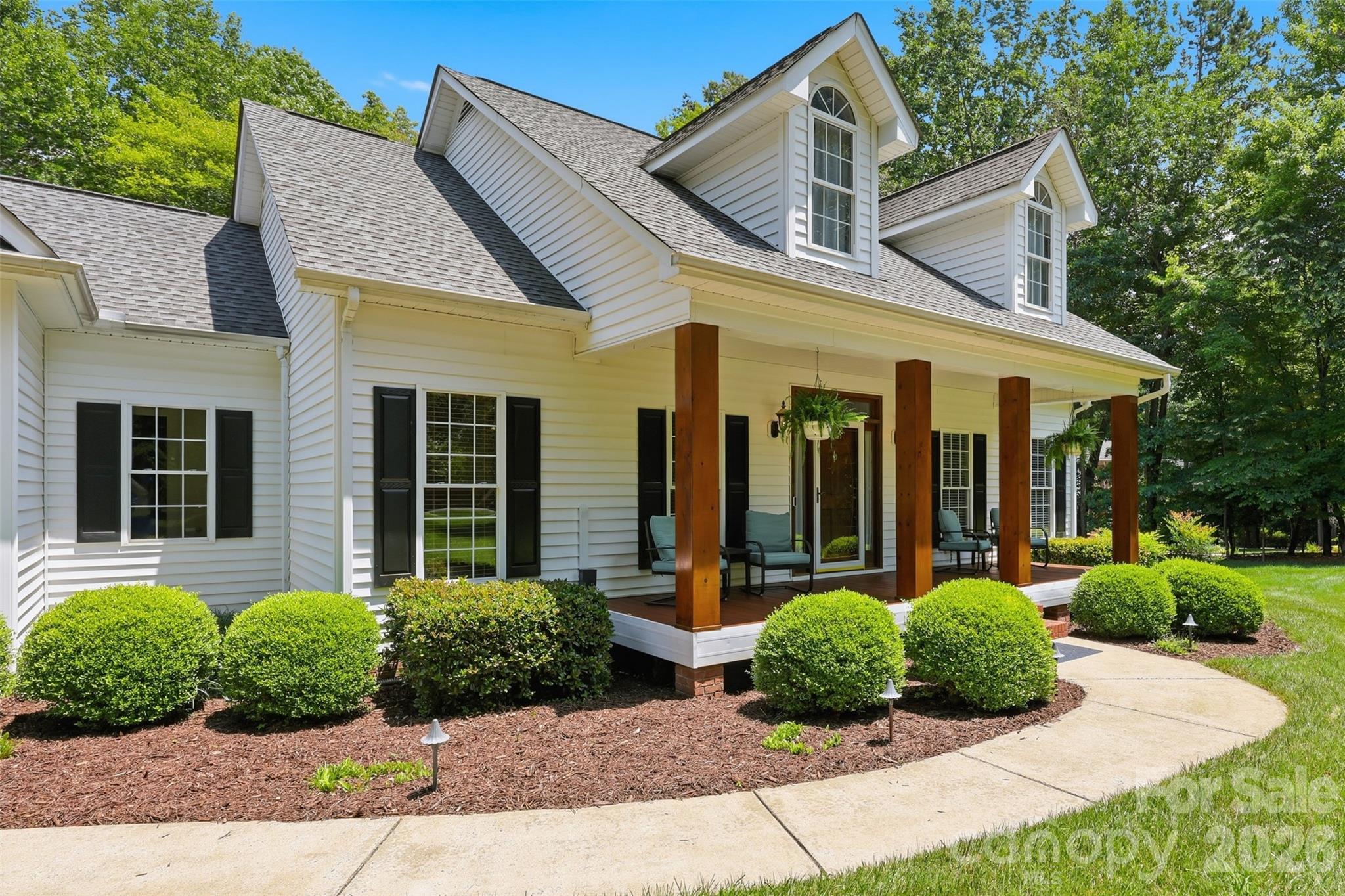 2230 Wedgewood Drive — Matthews