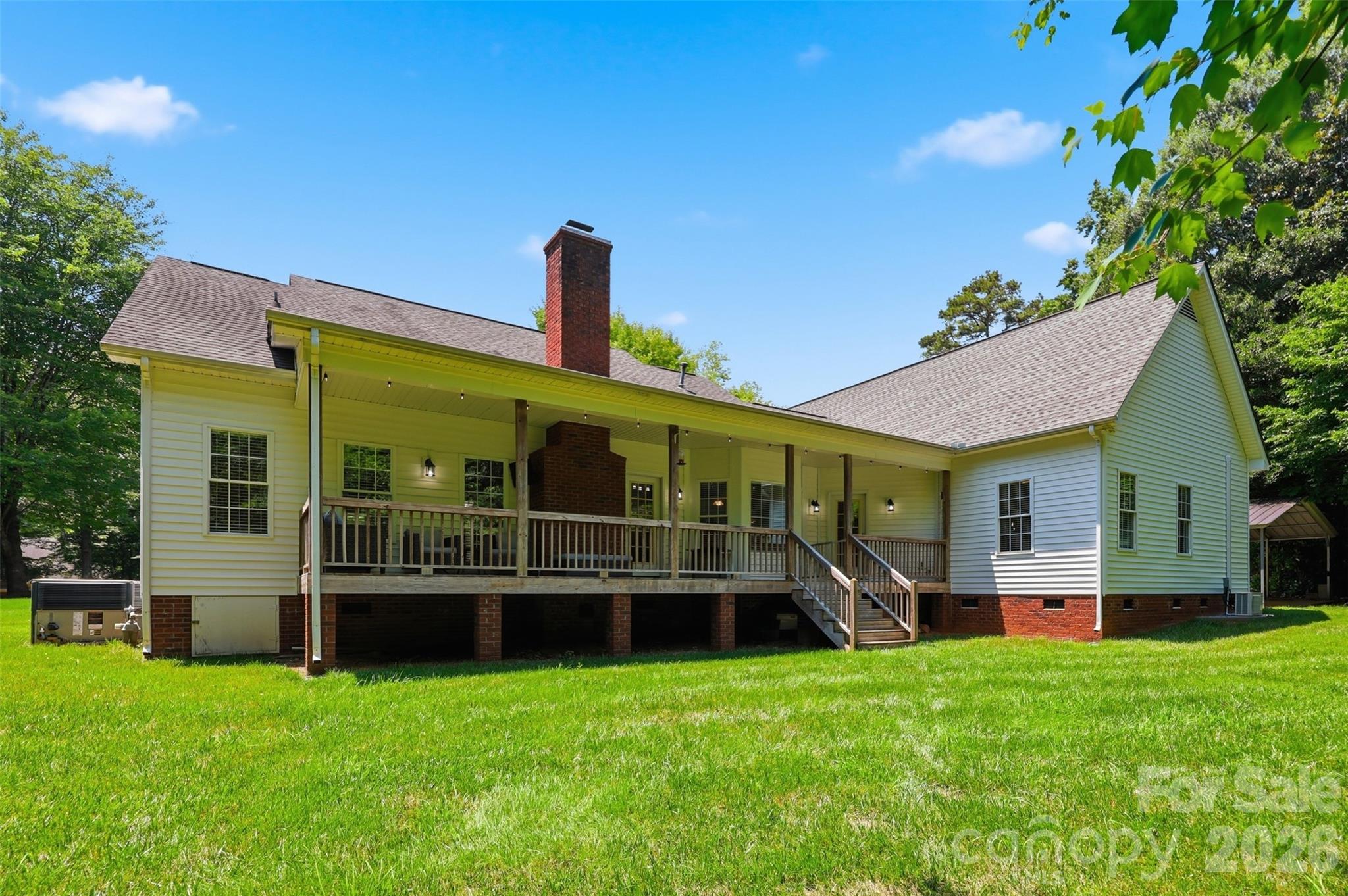 2230 Wedgewood Drive — Matthews