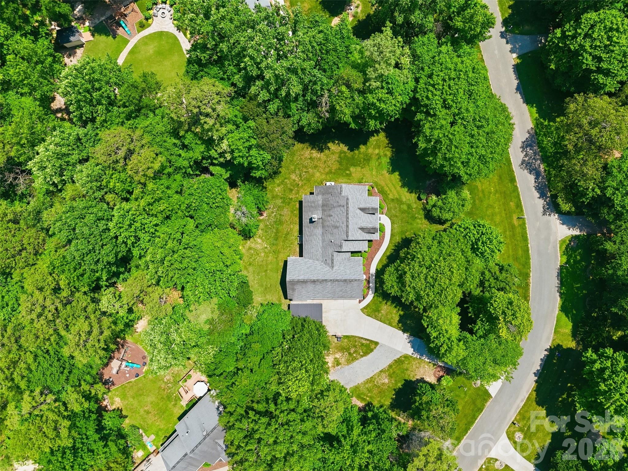 2230 Wedgewood Drive — Matthews