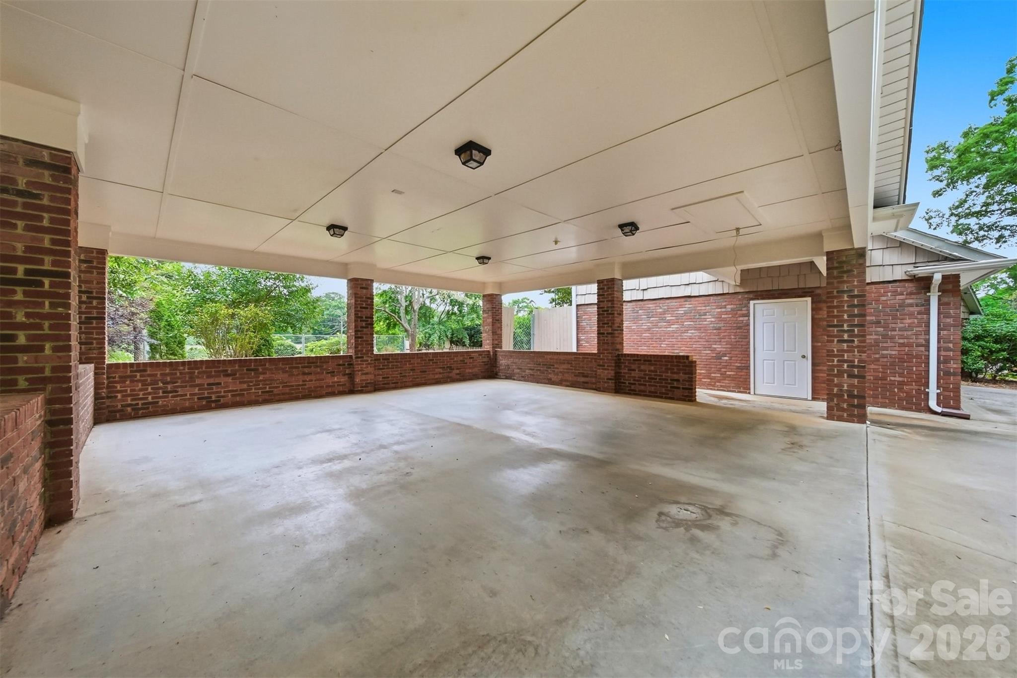 1085 19th Avenue Place NW — Hickory