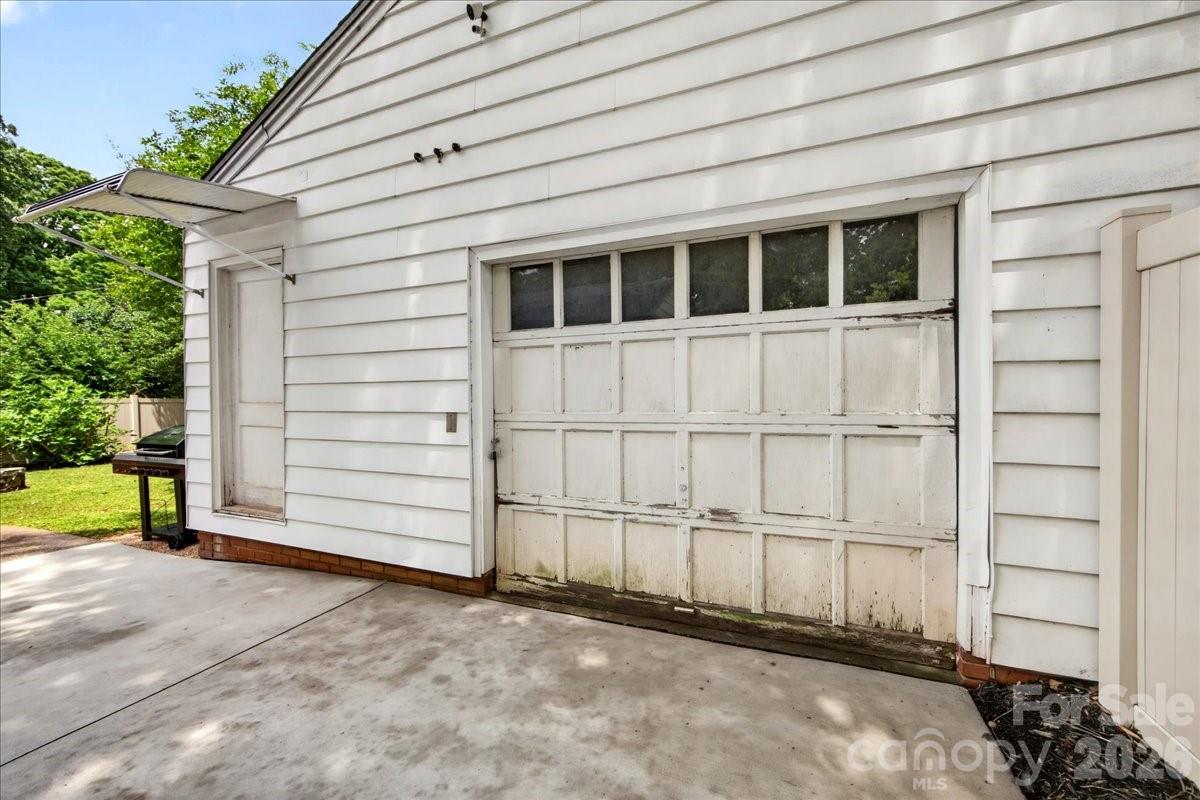2225 Ashley Road — Charlotte