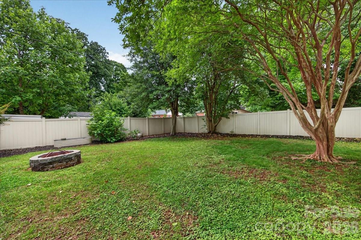 2225 Ashley Road — Charlotte