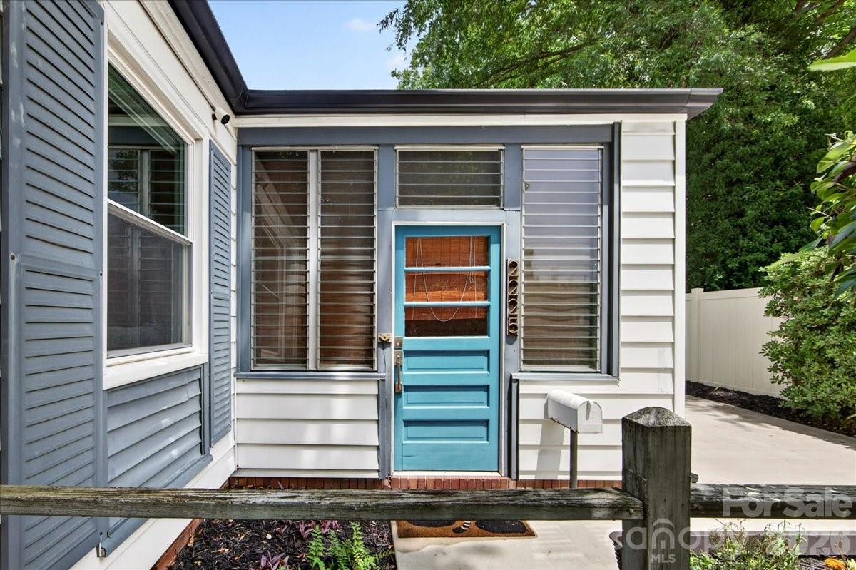 2225 Ashley Road — Charlotte