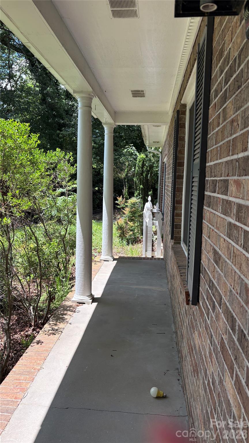 132 Haynes Street — Hendersonville
