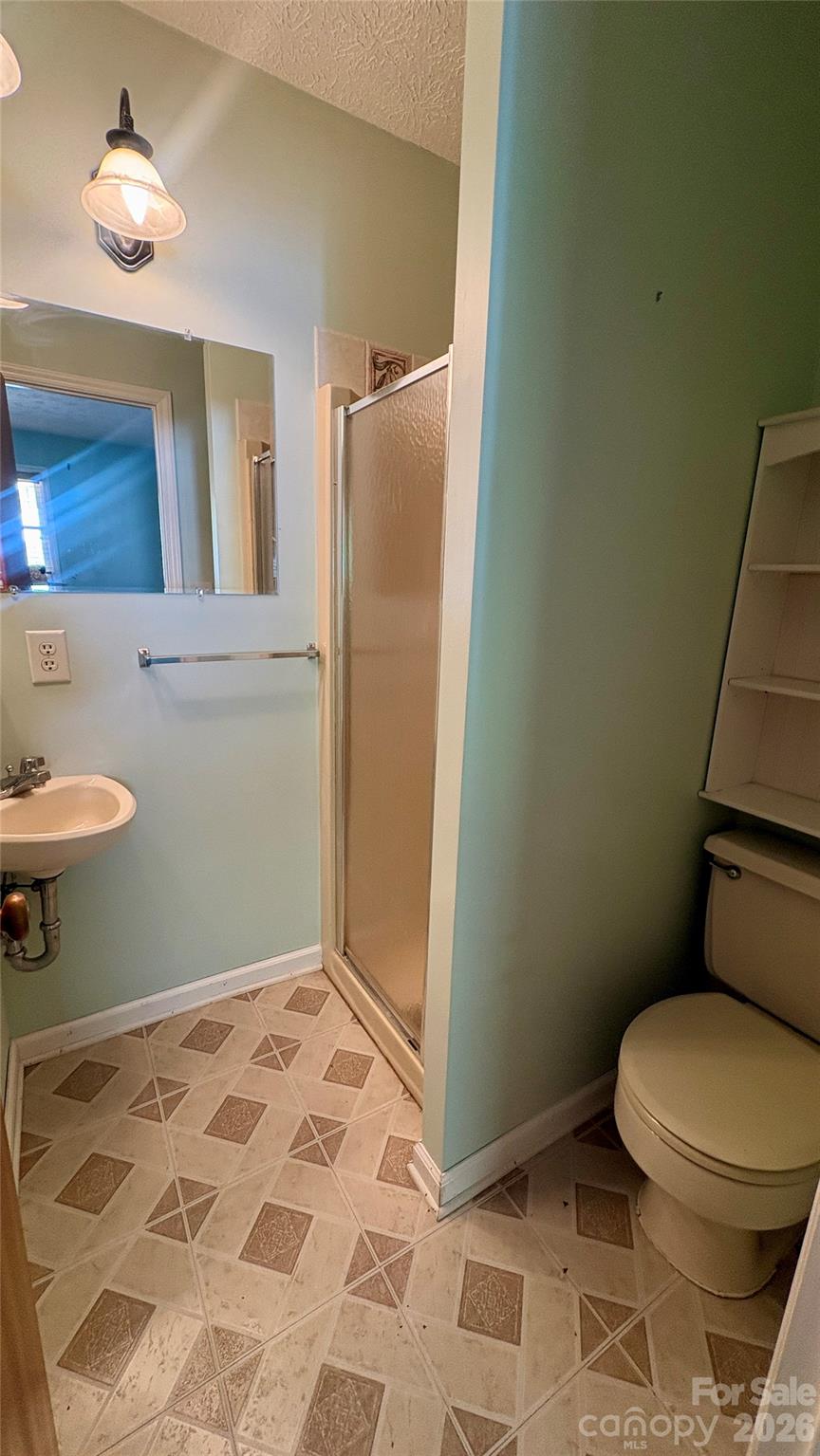 132 Haynes Street — Hendersonville
