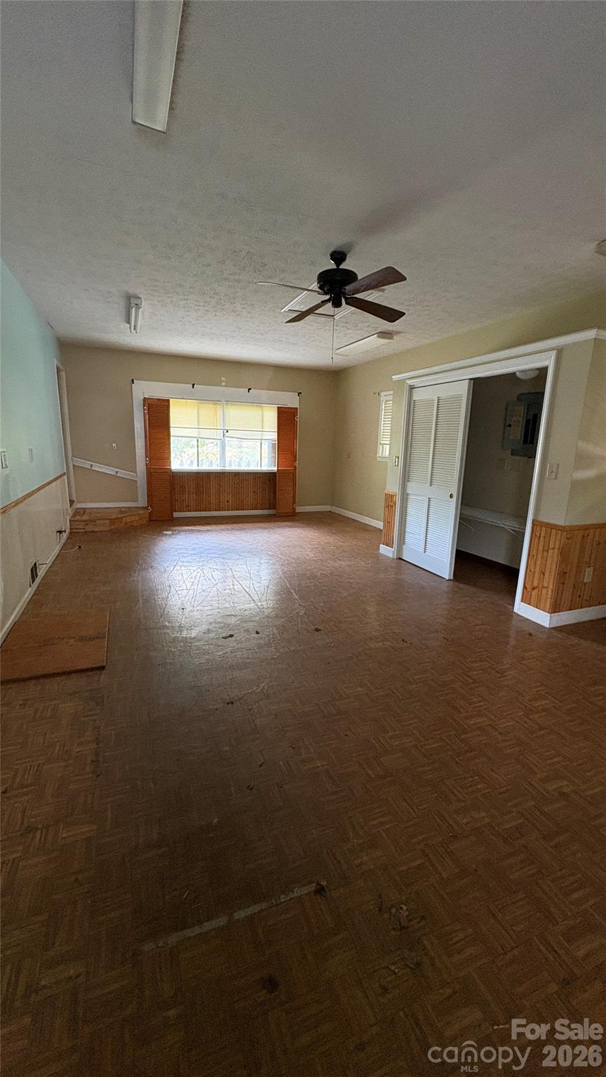 132 Haynes Street — Hendersonville