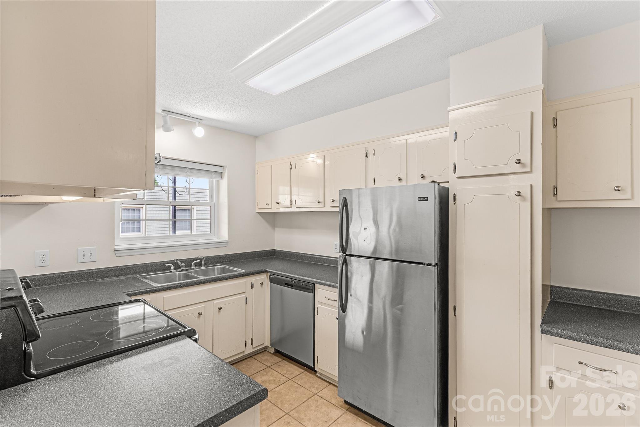 2632 Park Road #H — Charlotte