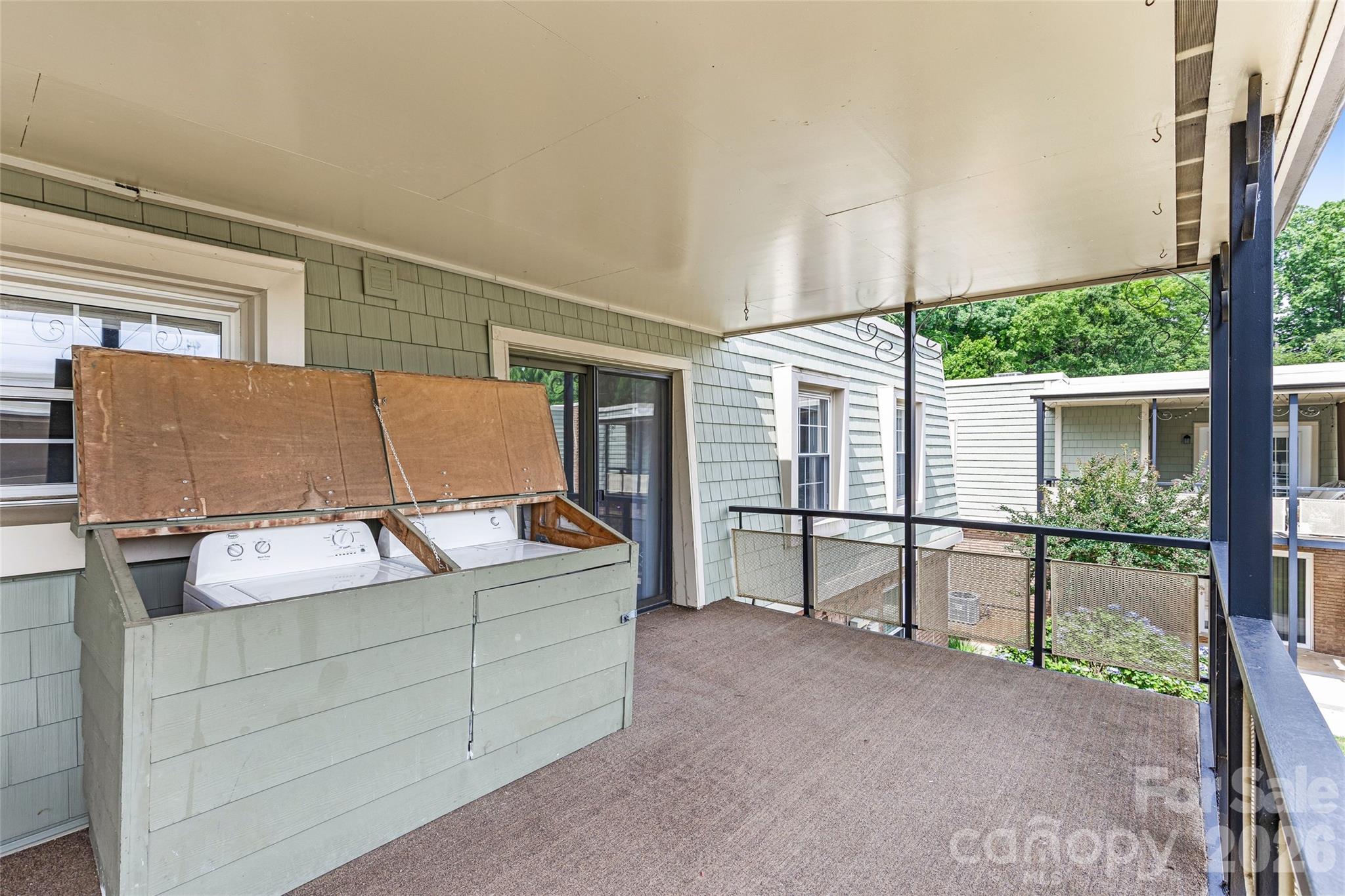 2632 Park Road #H — Charlotte