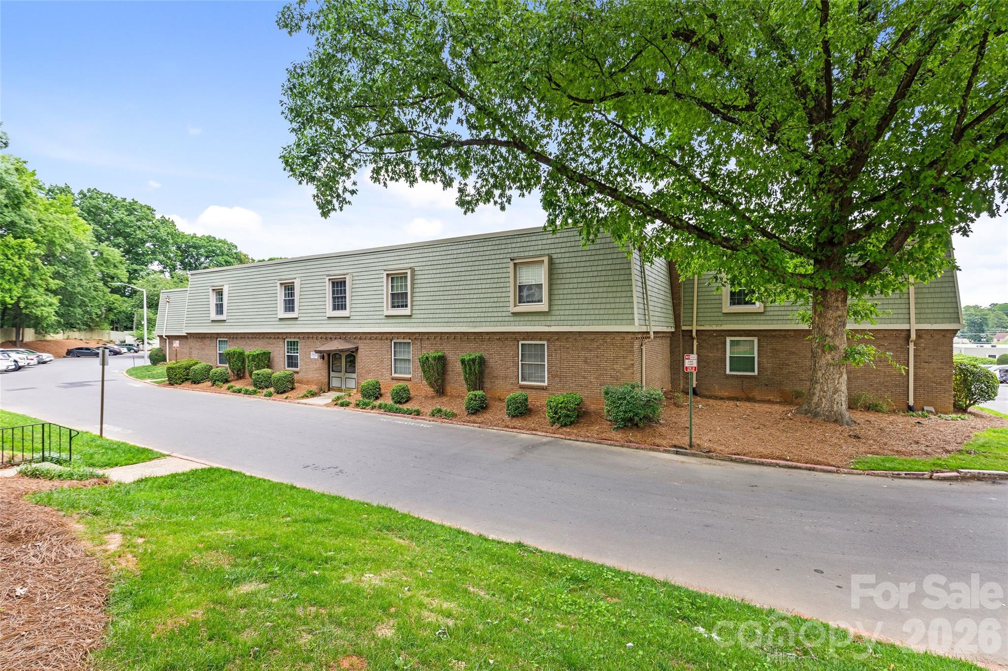 2632 Park Road #H — Charlotte