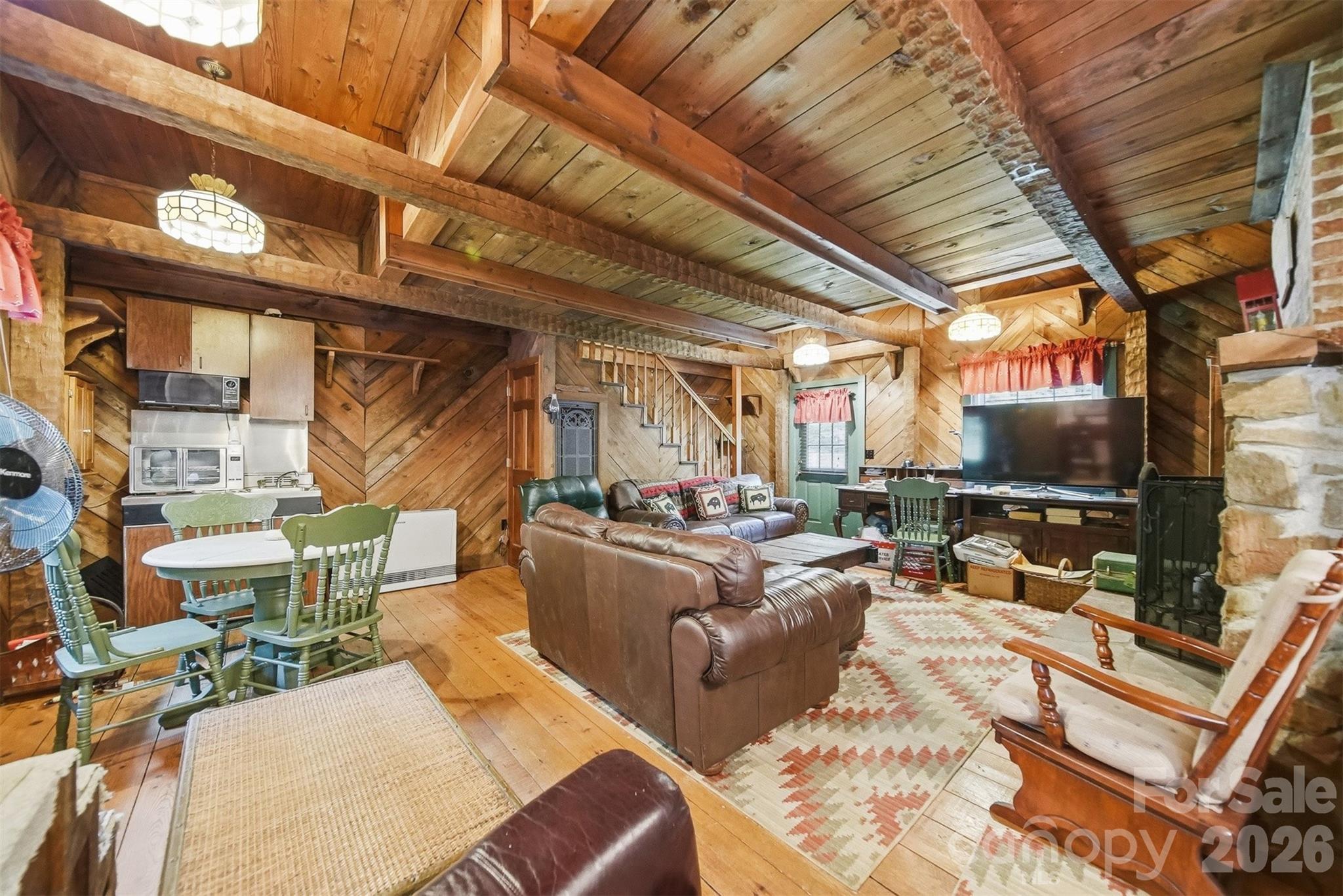 9121 NC 181 Highway — Newland