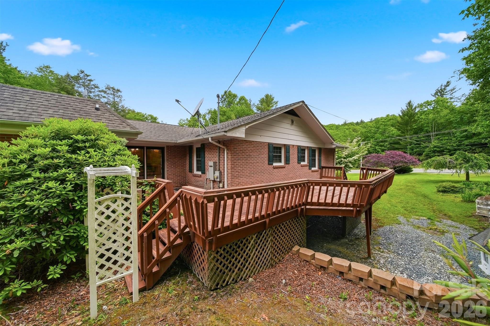 9121 NC 181 Highway — Newland