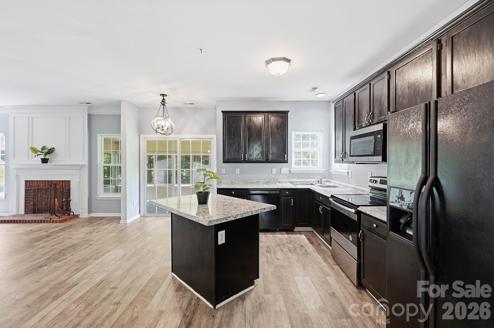 9021 Cedar Run Way — Charlotte