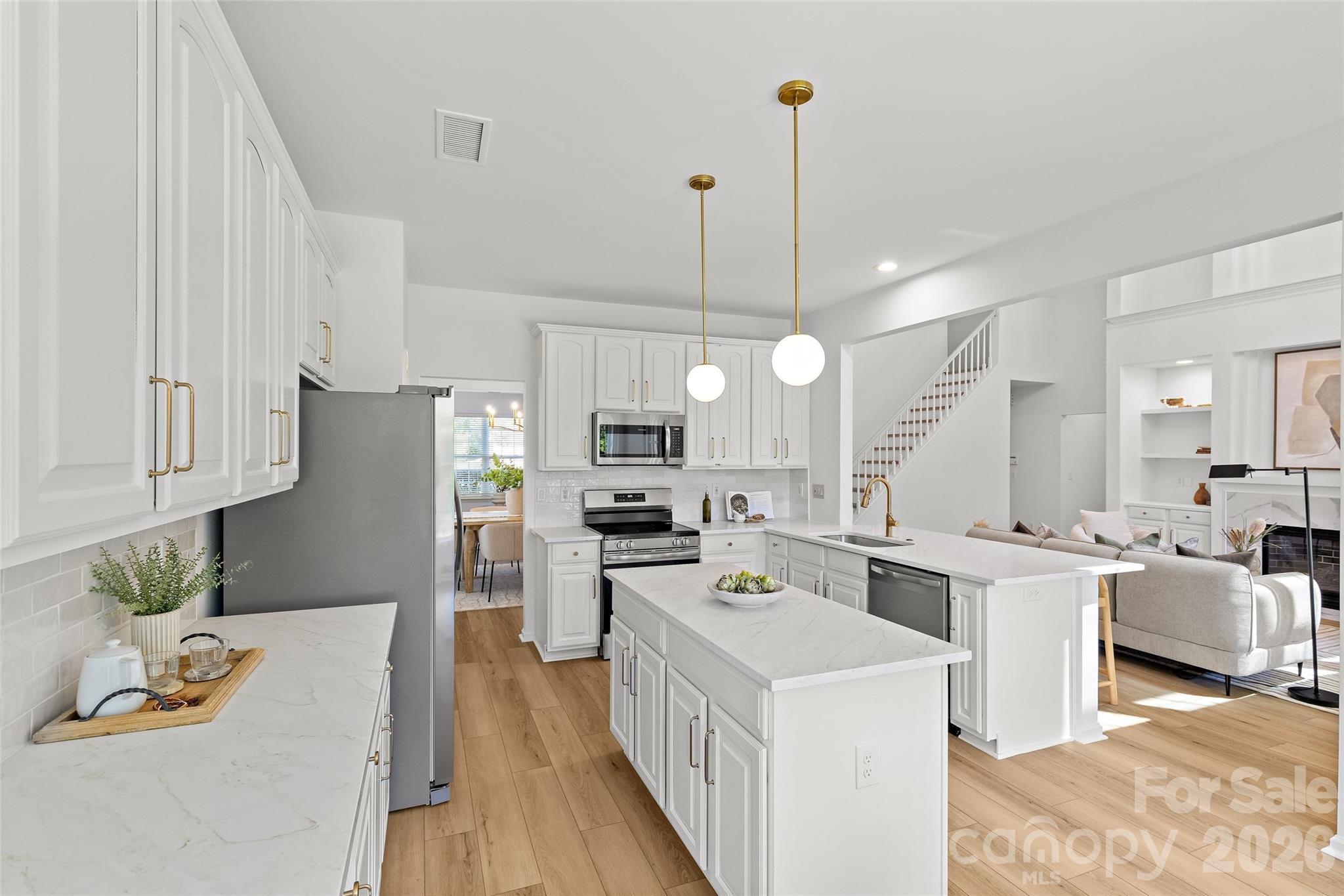 14724 Bridle Trace Lane — Pineville