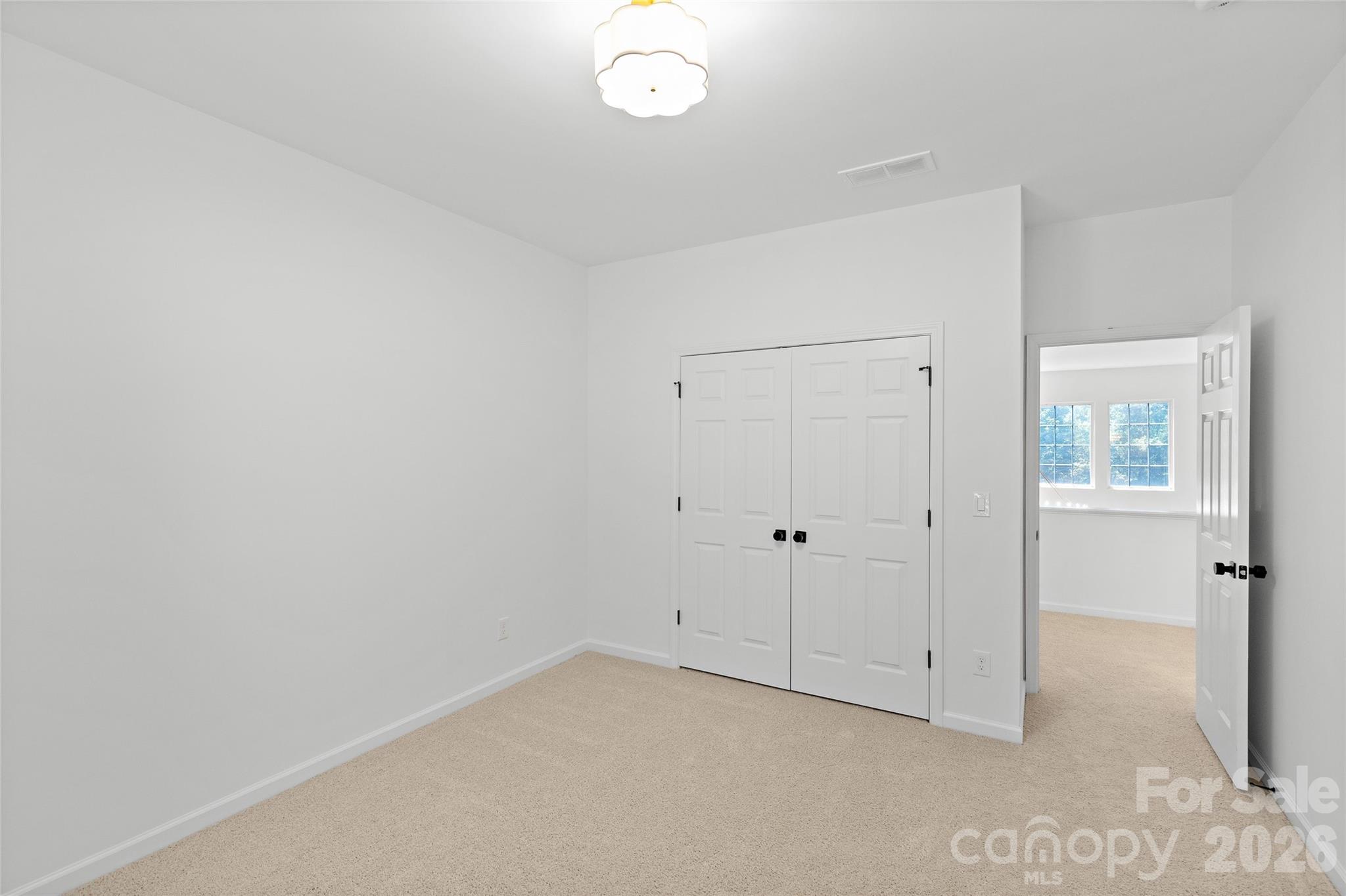 14724 Bridle Trace Lane — Pineville