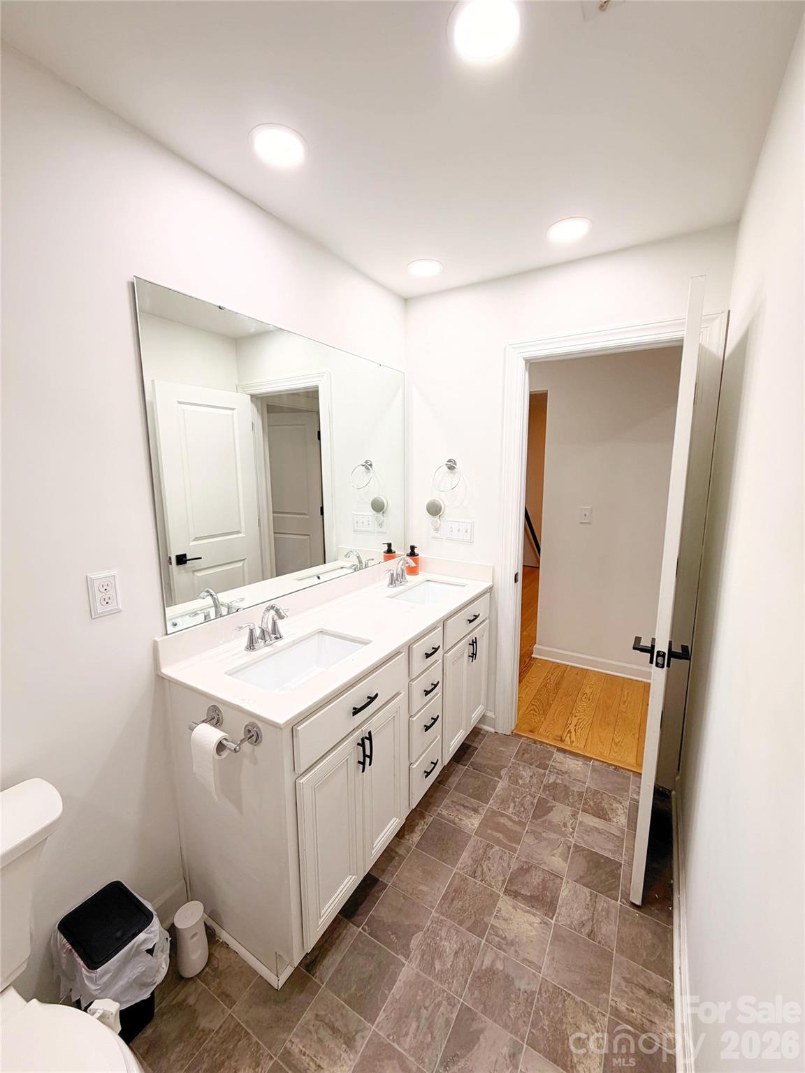 4314 Collingham Drive — Charlotte