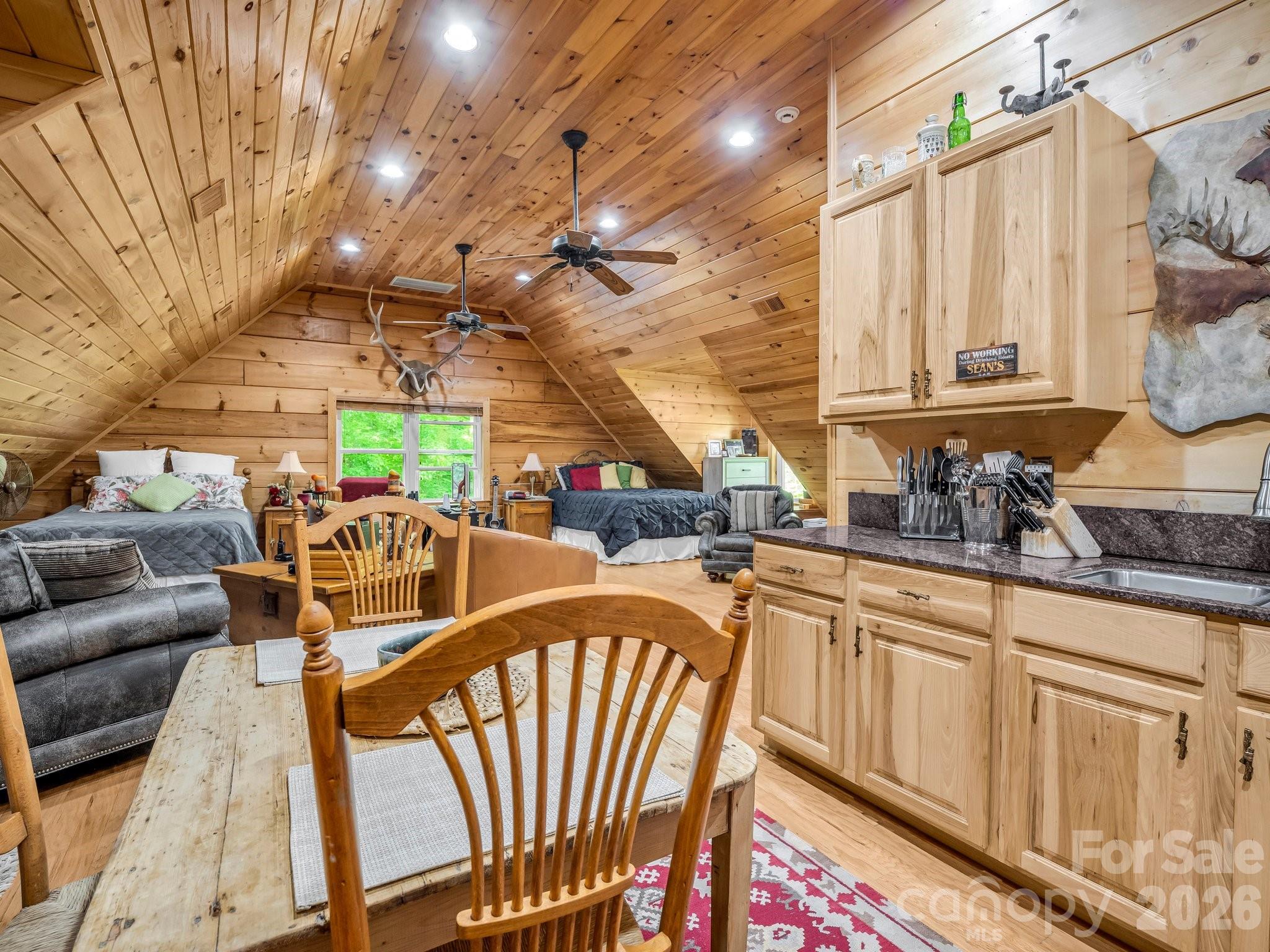 980 Mountain Forest Drive — Union Mills