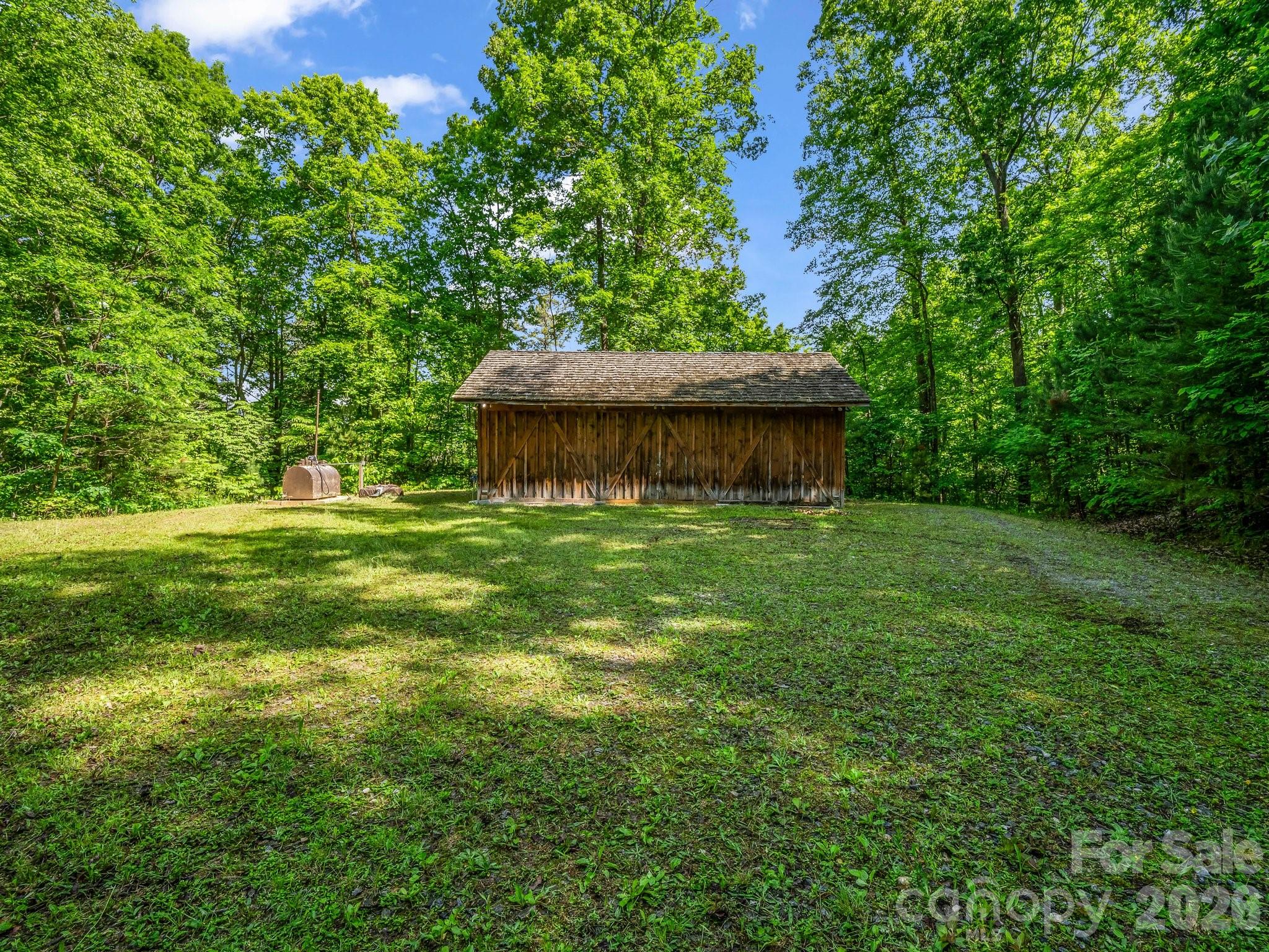 980 Mountain Forest Drive — Union Mills