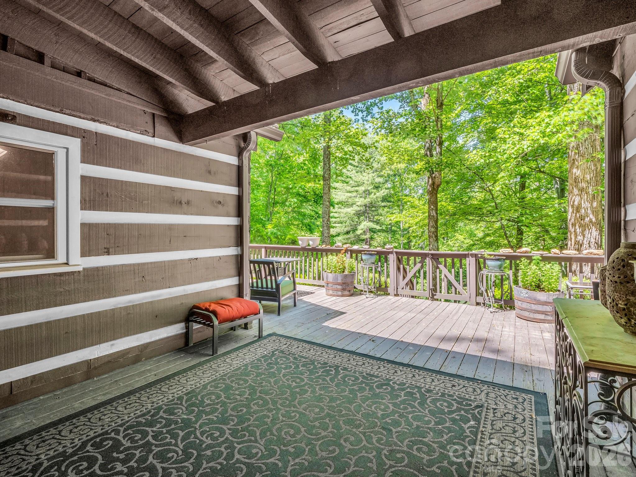 980 Mountain Forest Drive — Union Mills
