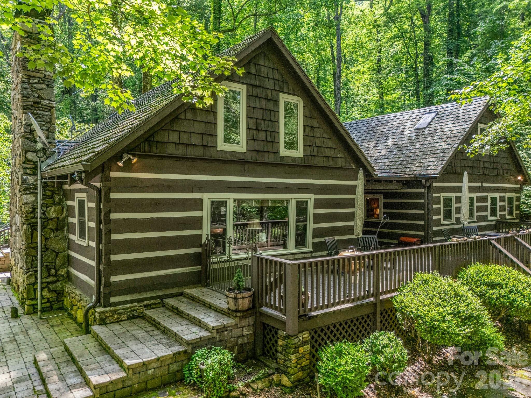 980 Mountain Forest Drive — Union Mills