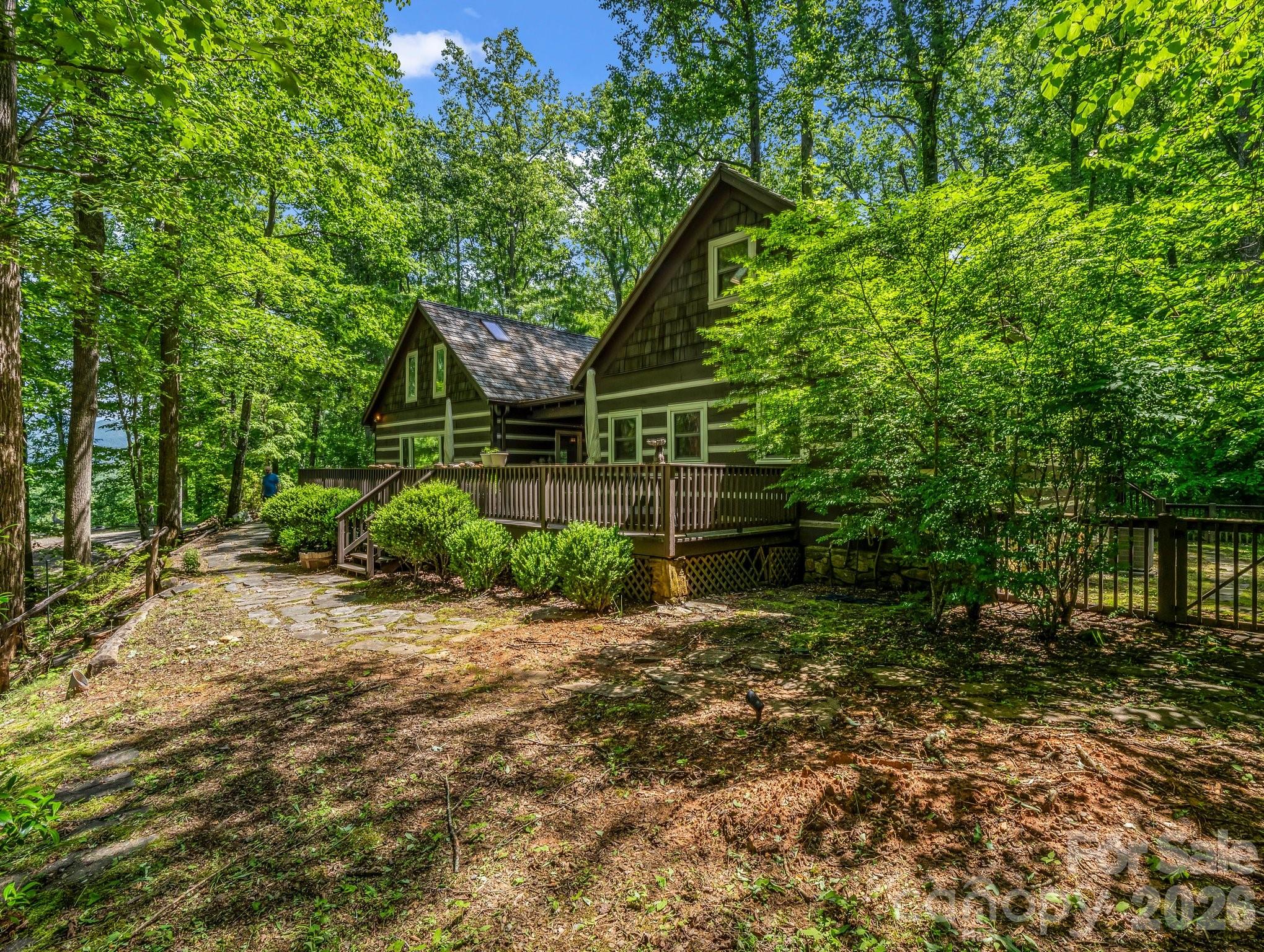 980 Mountain Forest Drive — Union Mills