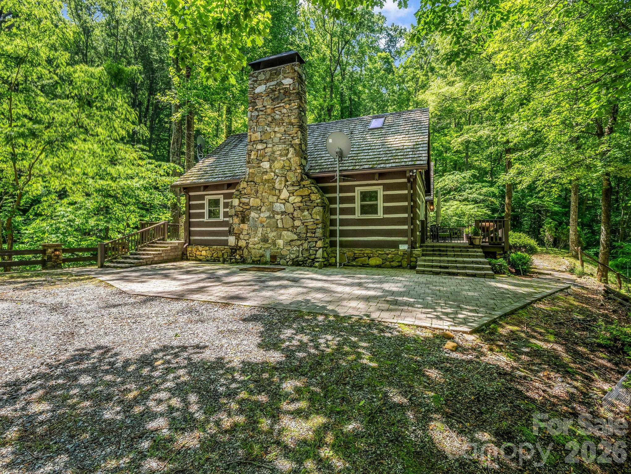 980 Mountain Forest Drive — Union Mills