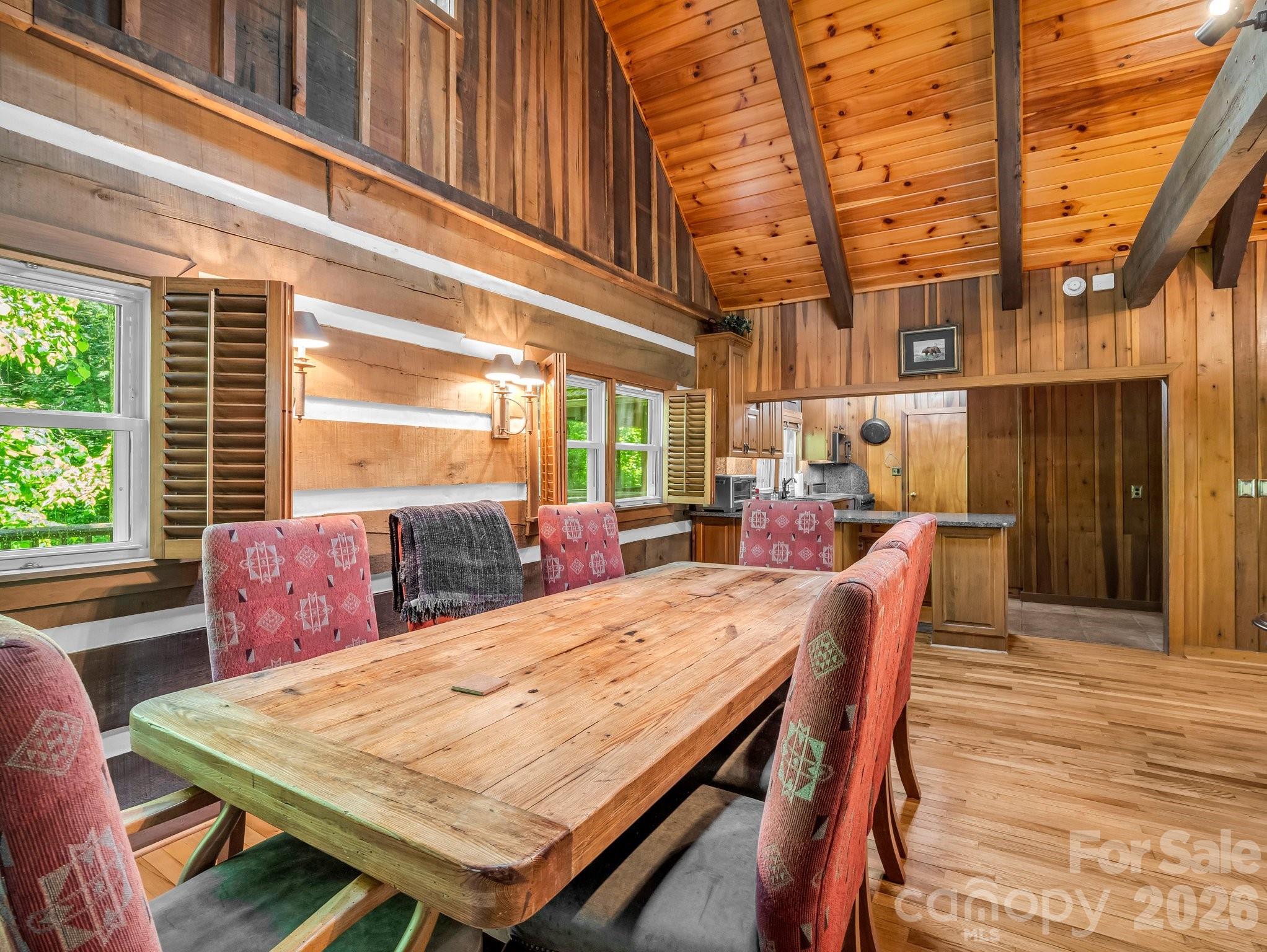 980 Mountain Forest Drive — Union Mills