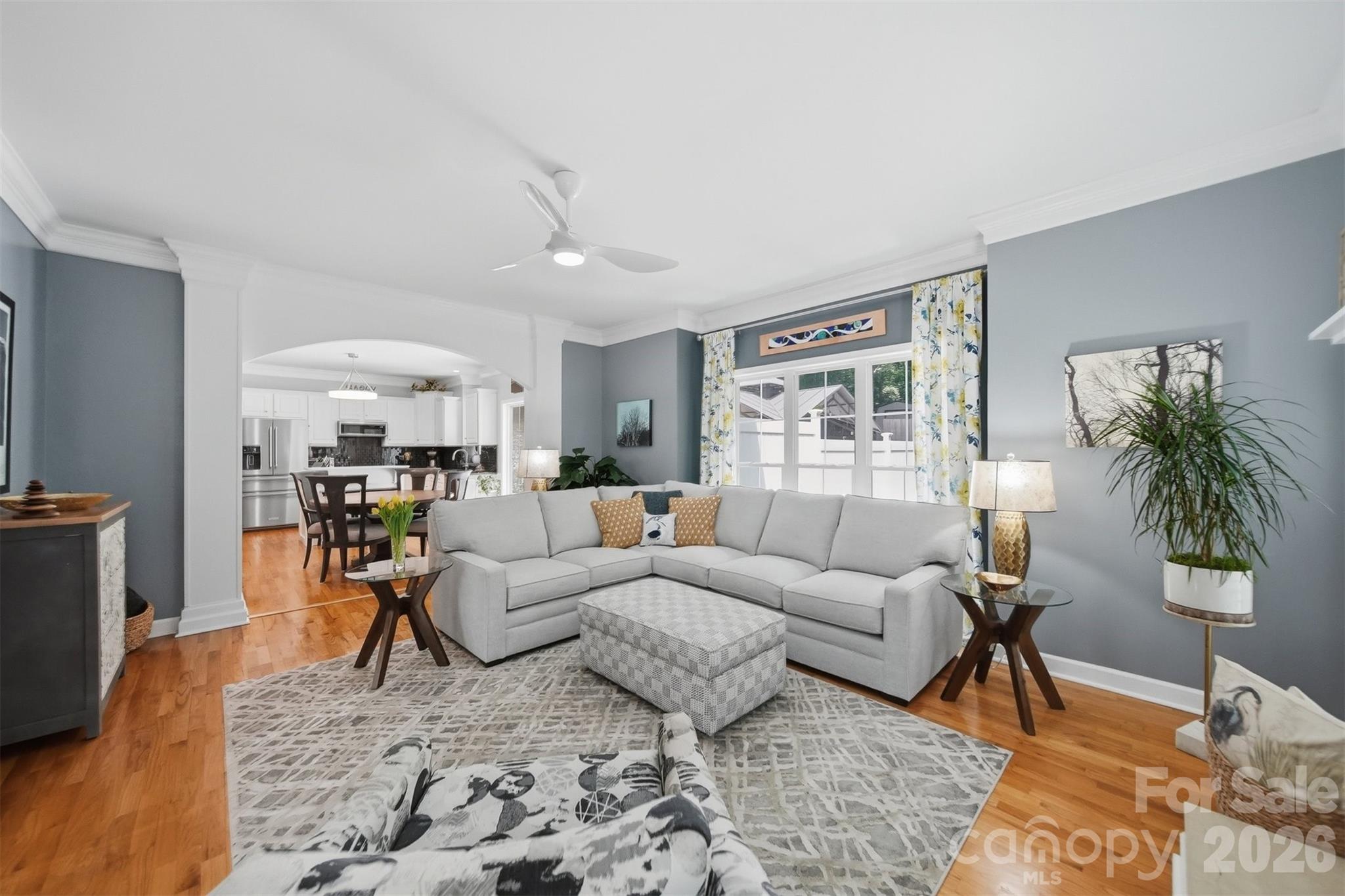 5780 Crown Terrace — Hickory