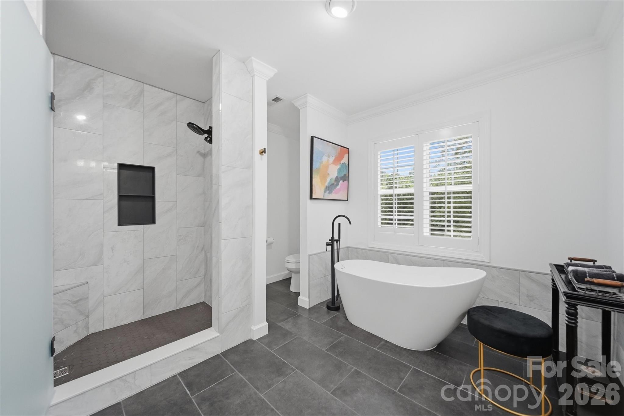5780 Crown Terrace — Hickory
