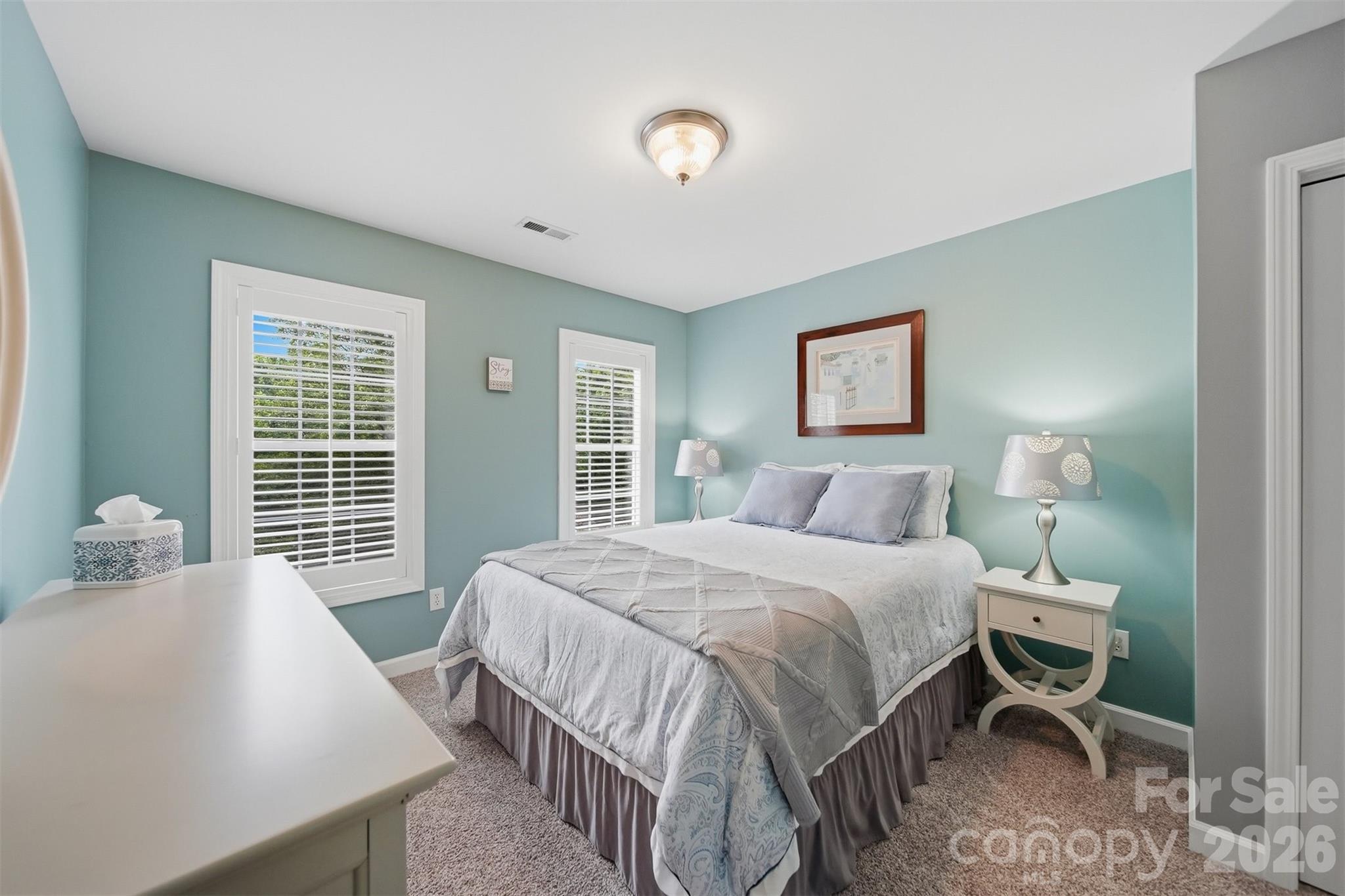 5780 Crown Terrace — Hickory