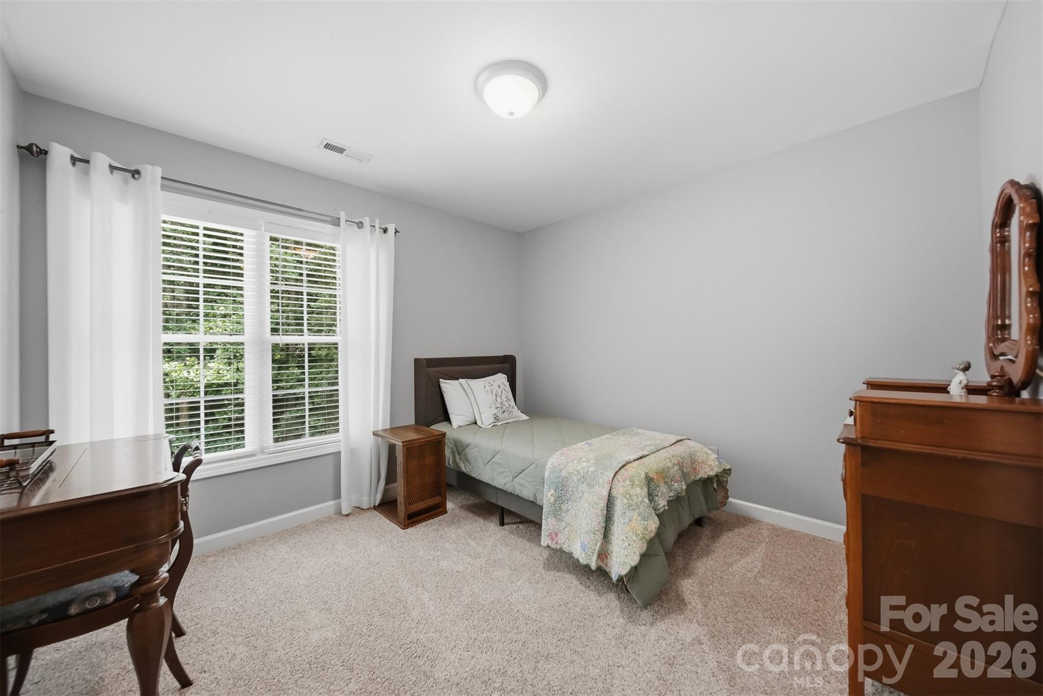 5780 Crown Terrace — Hickory