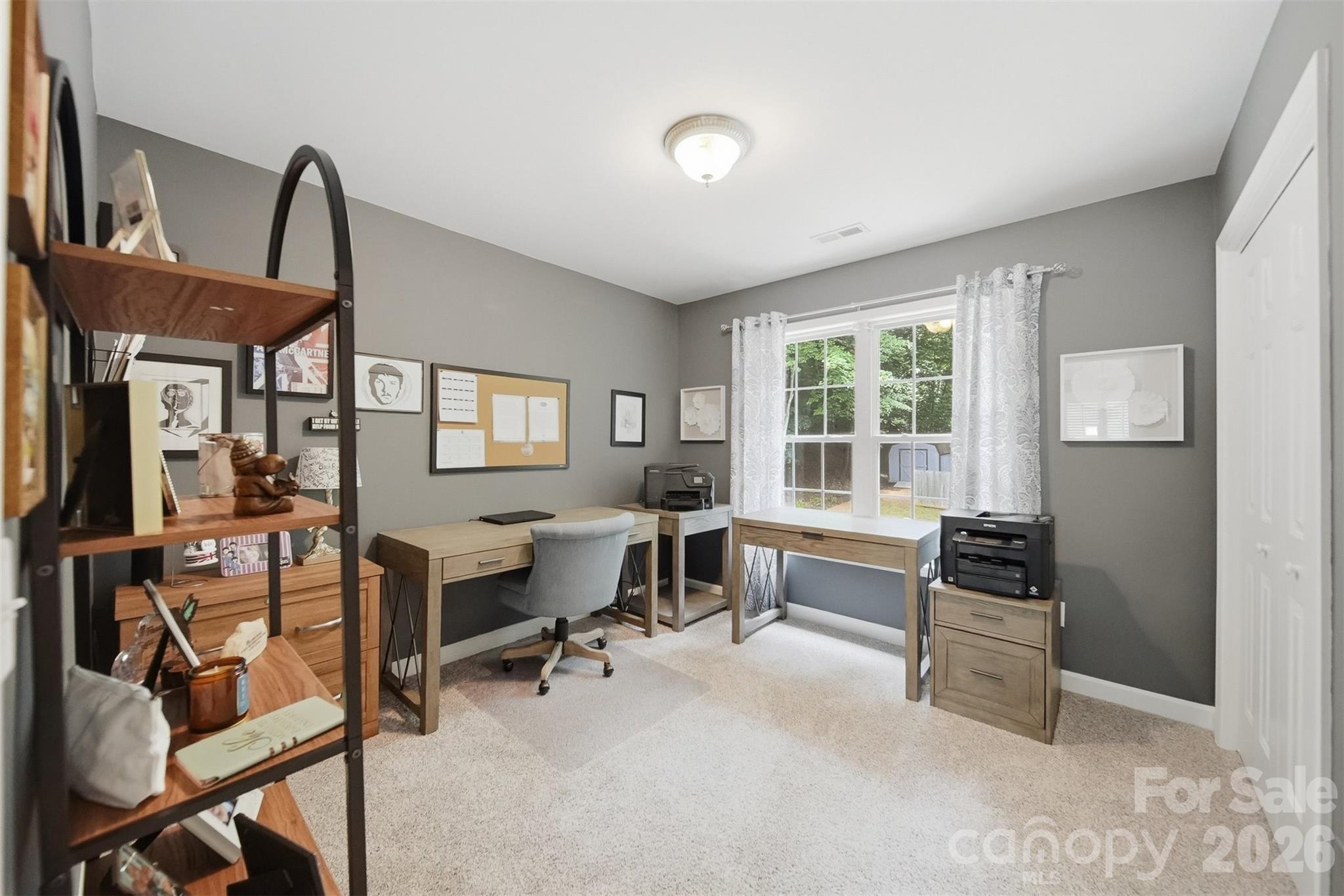 5780 Crown Terrace — Hickory