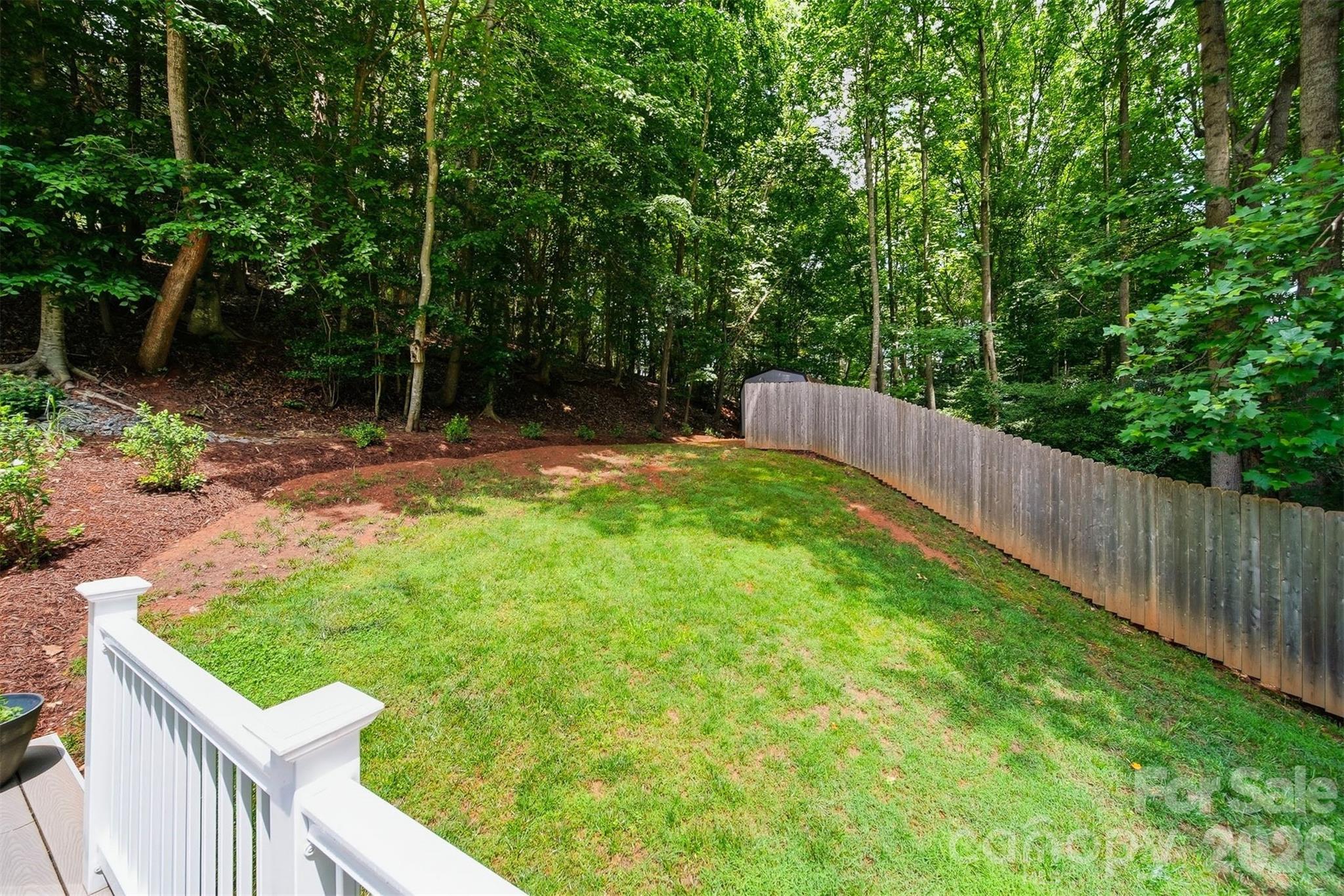5780 Crown Terrace — Hickory
