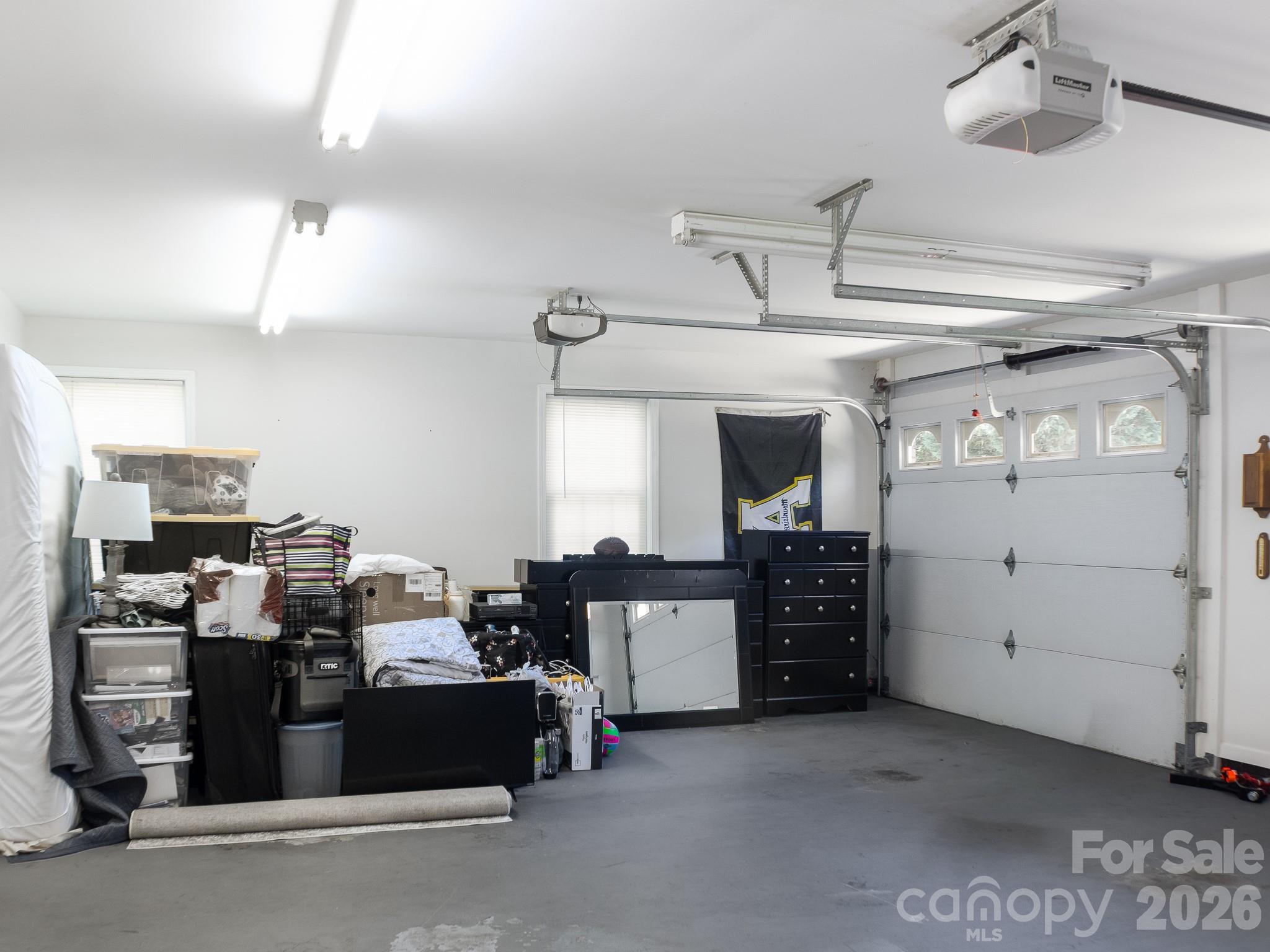 305 Imperial Way — Albemarle