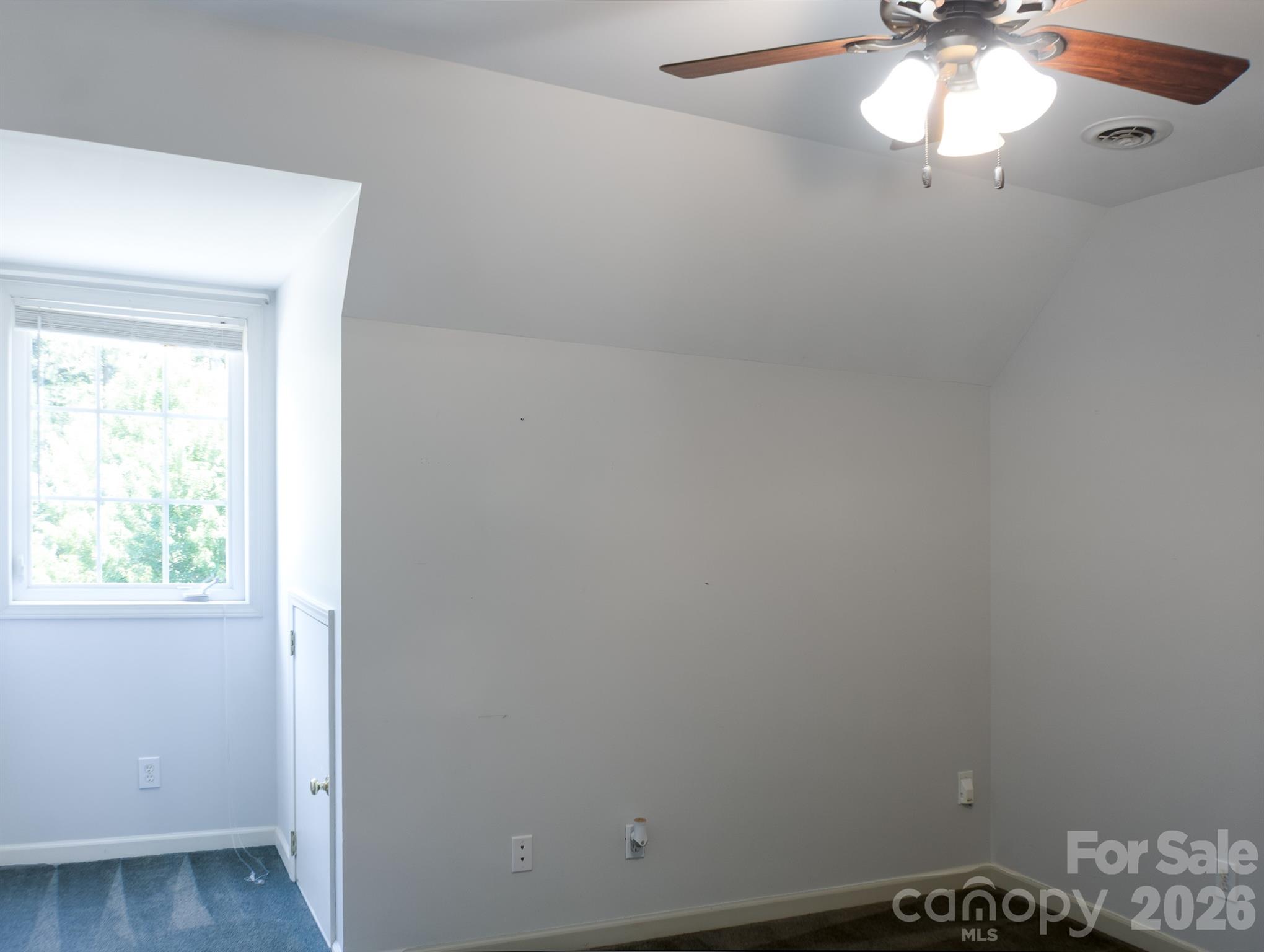 305 Imperial Way — Albemarle