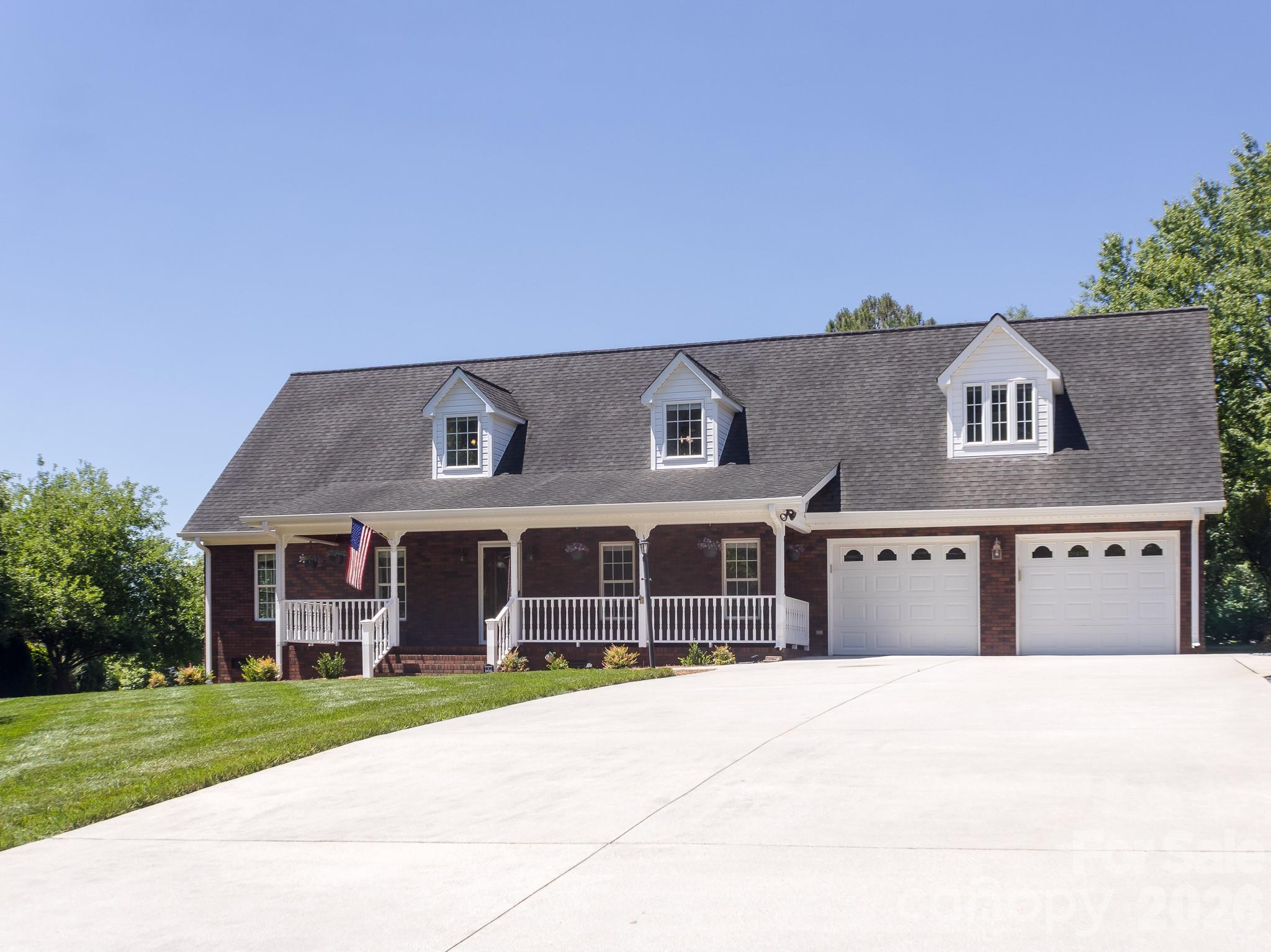 305 Imperial Way — Albemarle