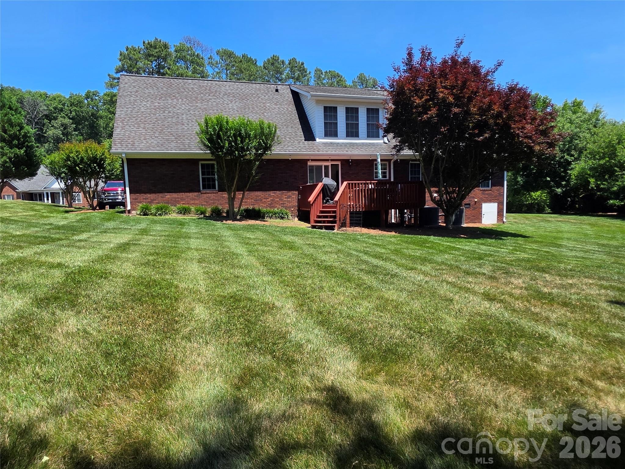 305 Imperial Way — Albemarle