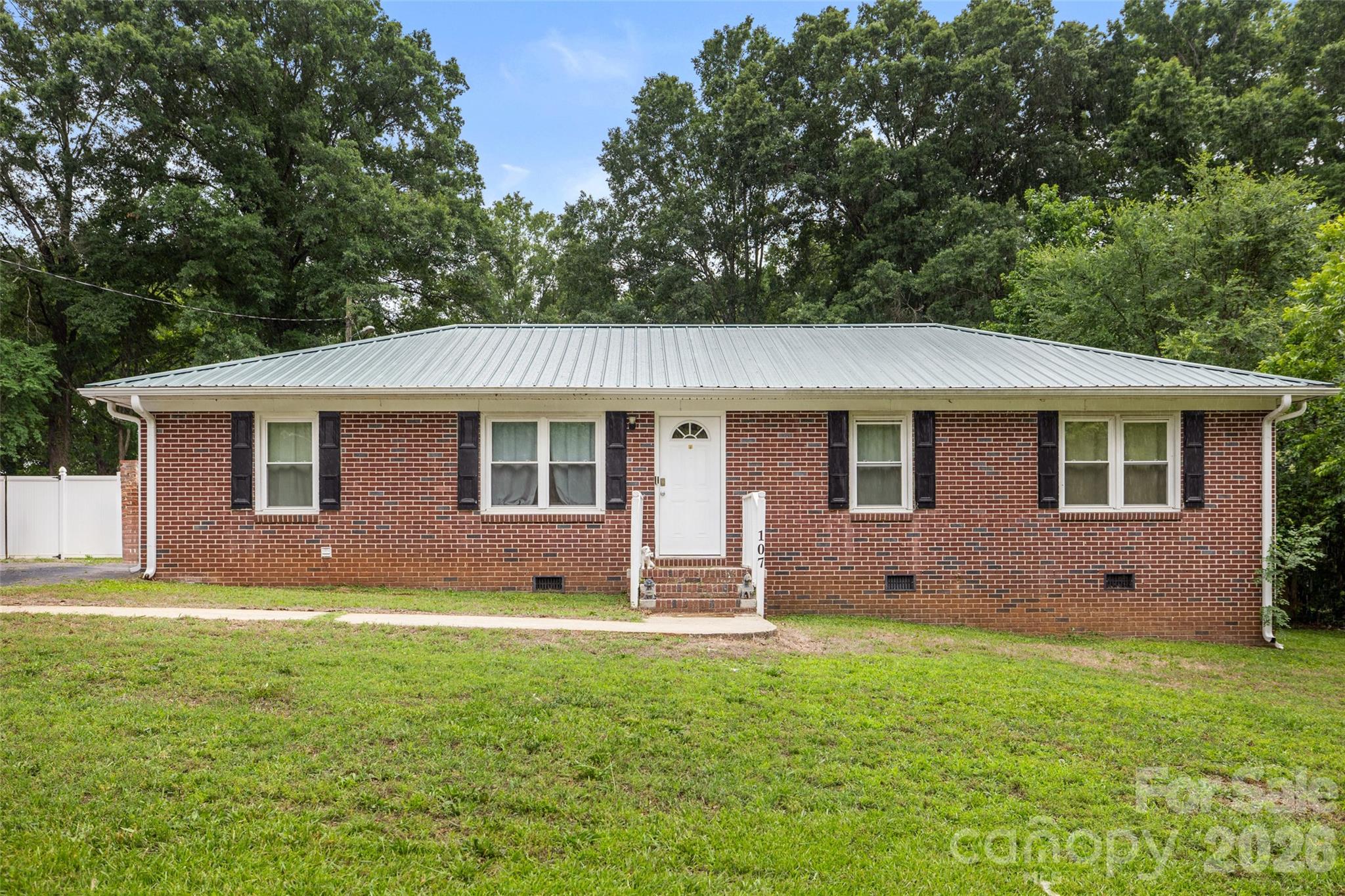 107 Hardin Street — Chester