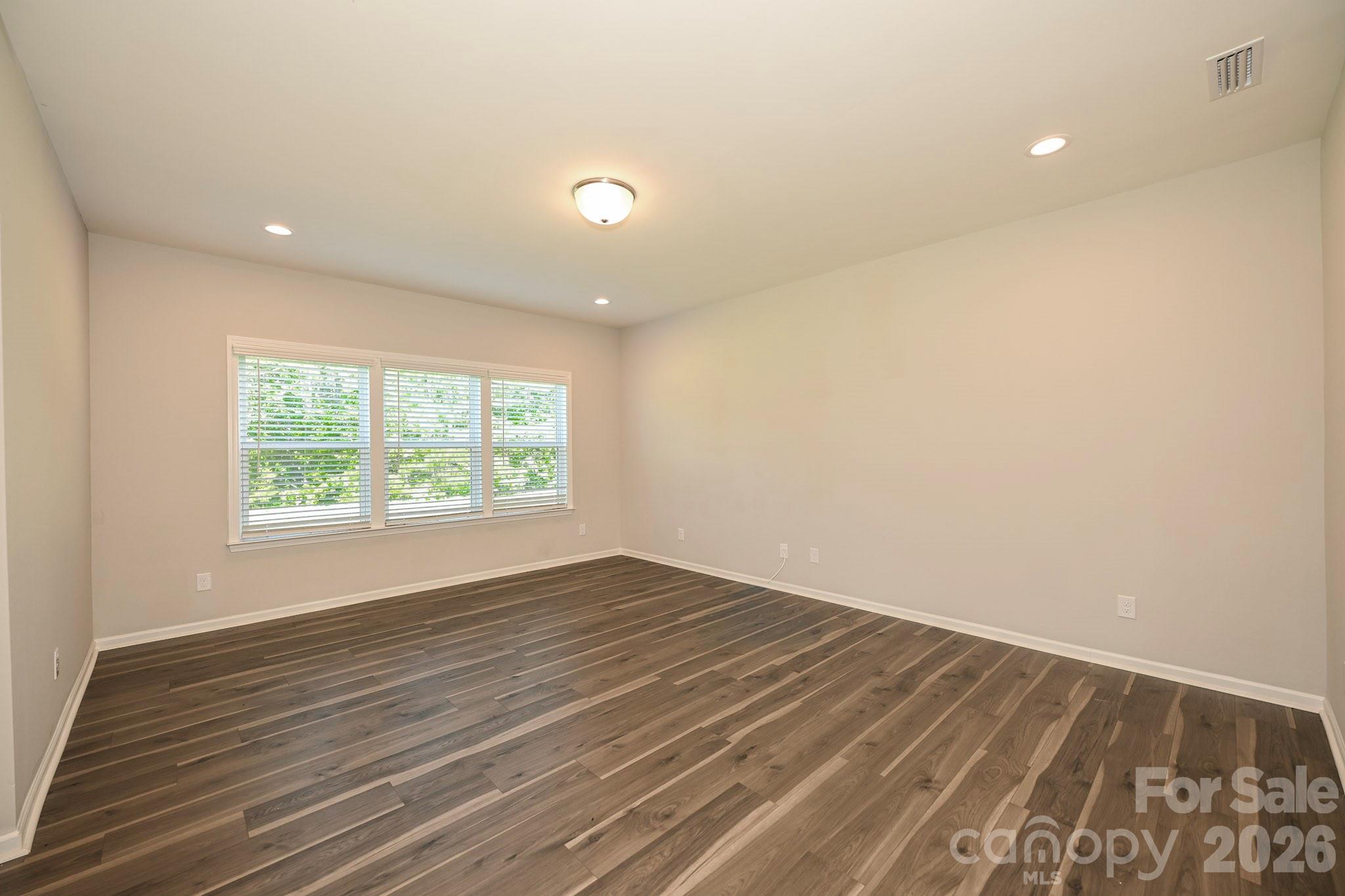 740 Alexander Commons Drive — Monroe