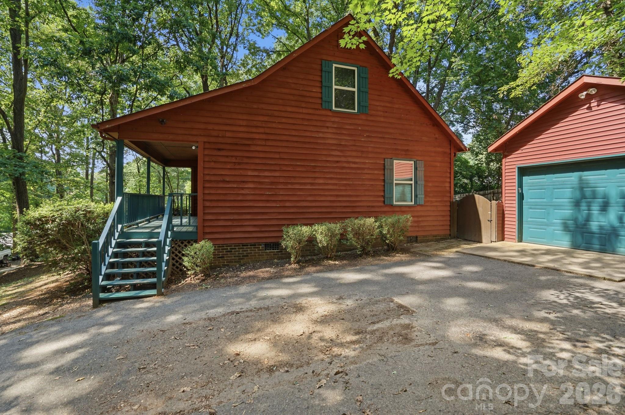 732 Boulder Place — Statesville