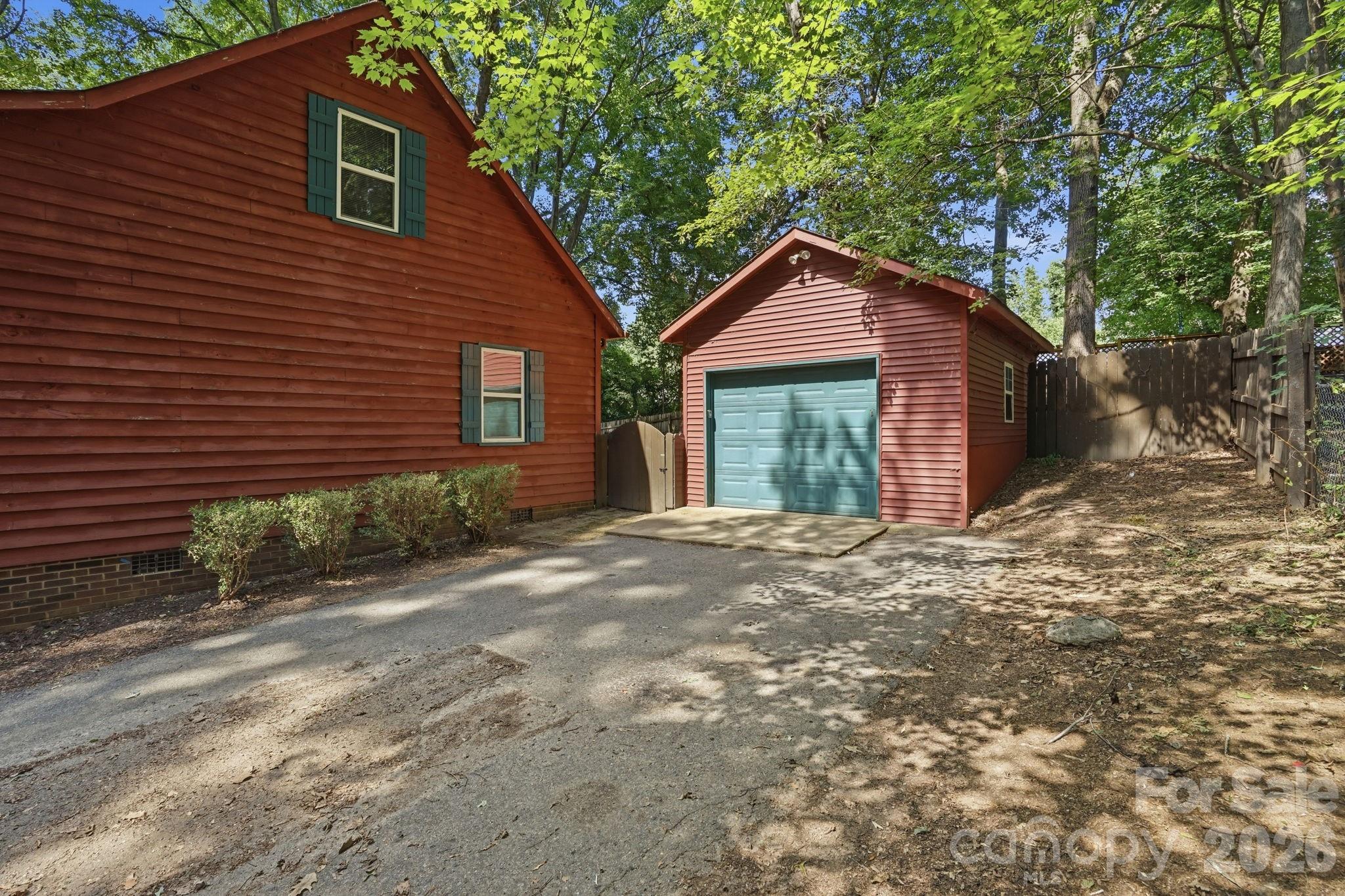 732 Boulder Place — Statesville