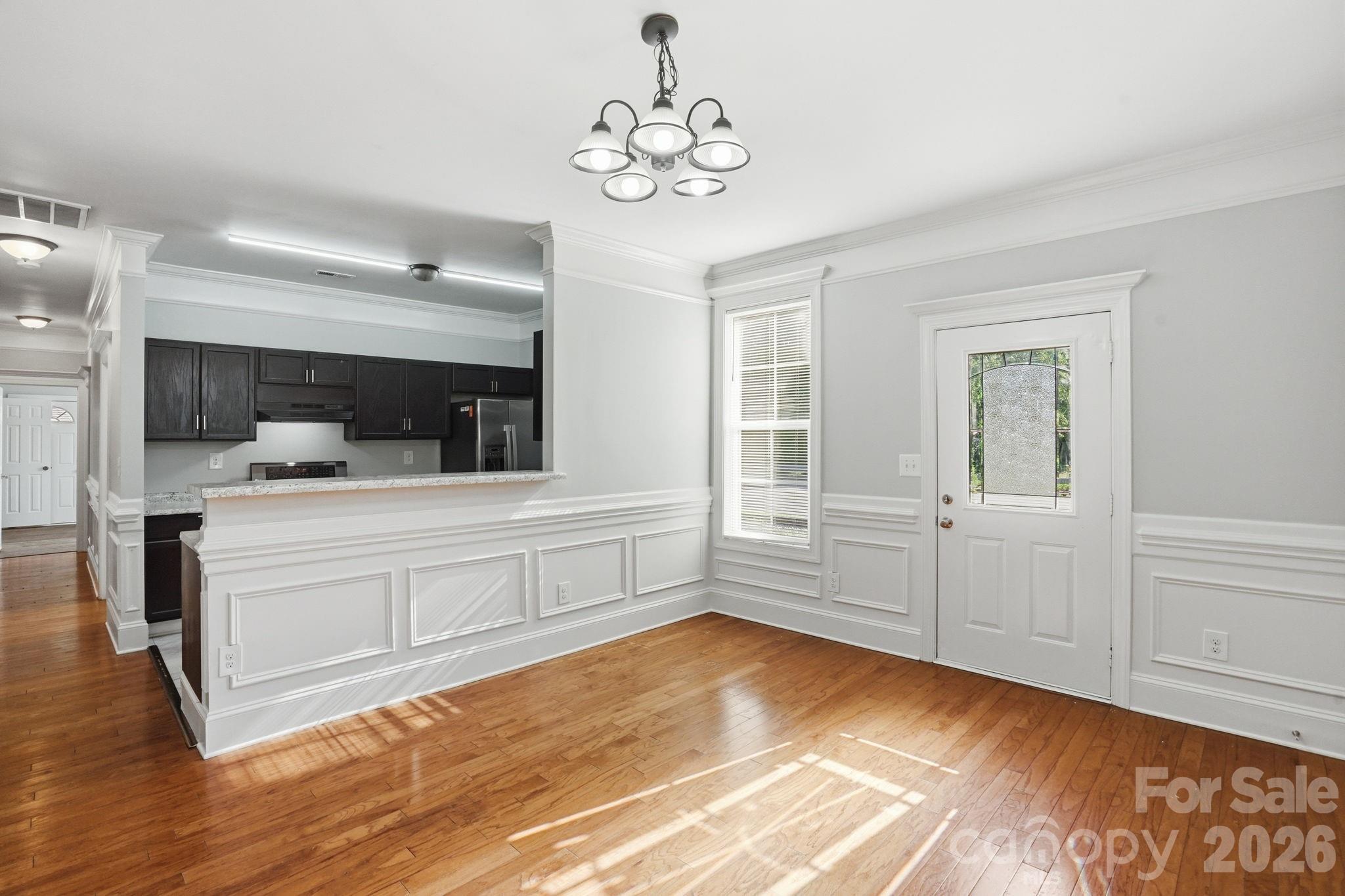 411 W Sullivan Street — Gastonia