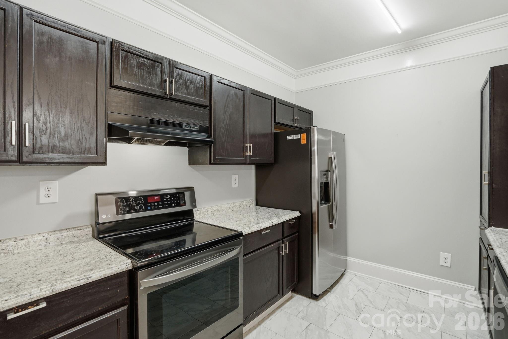 411 W Sullivan Street — Gastonia